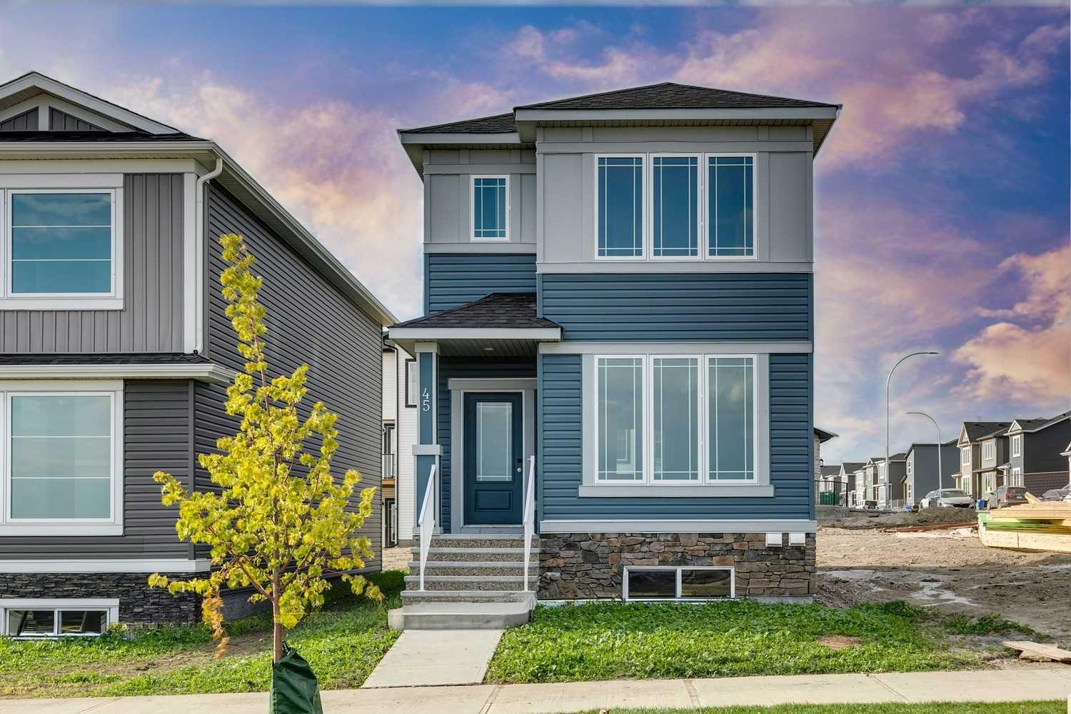 45 Ambleton Blvd NW, Calgary, AB T3P 2L4