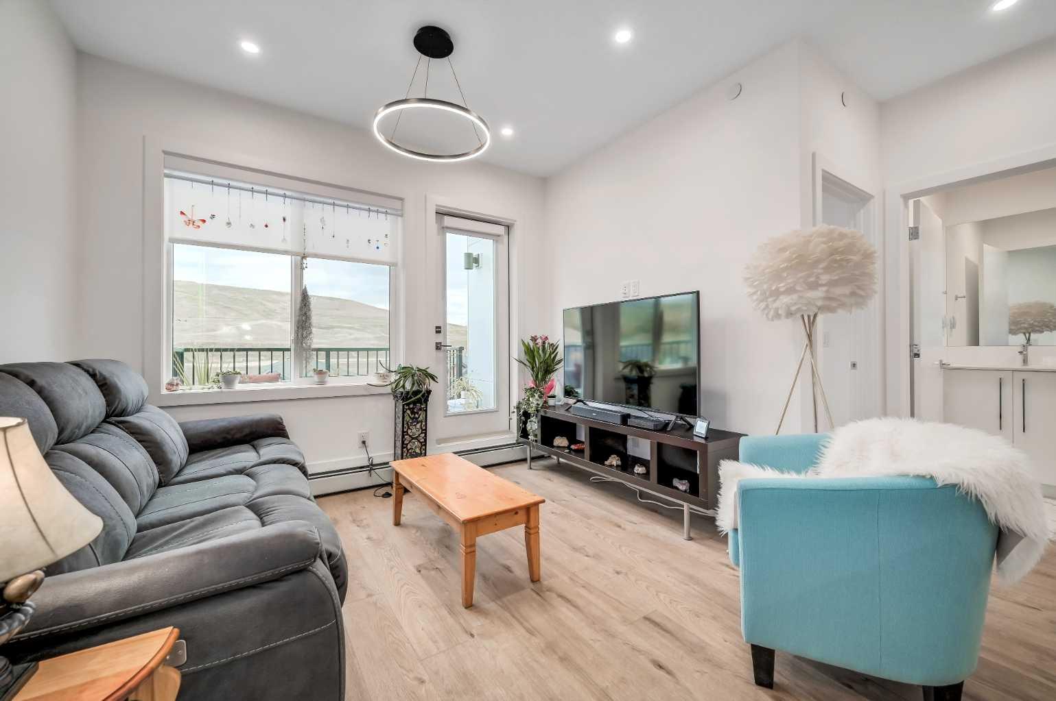 111 Wolf Creek Drive Se Unit 3405, Calgary, AB T2X 5X2