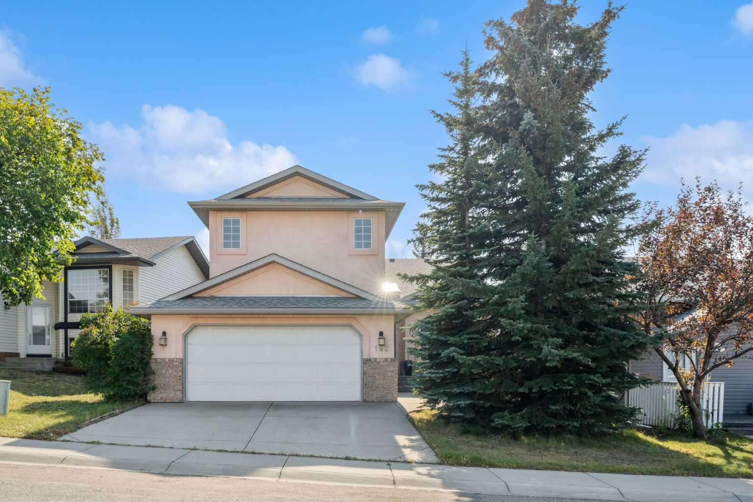 142 Elizabeth Way SE, Airdrie, AB T4B 2H5