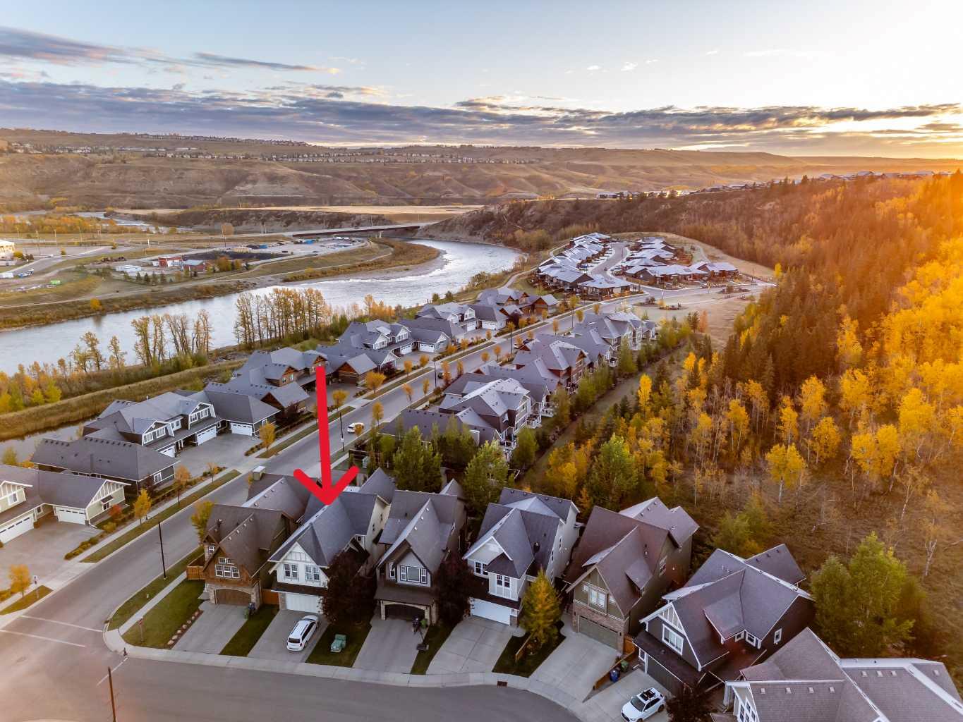 5 Riviera Cres, Cochrane, AB T4C 0T6