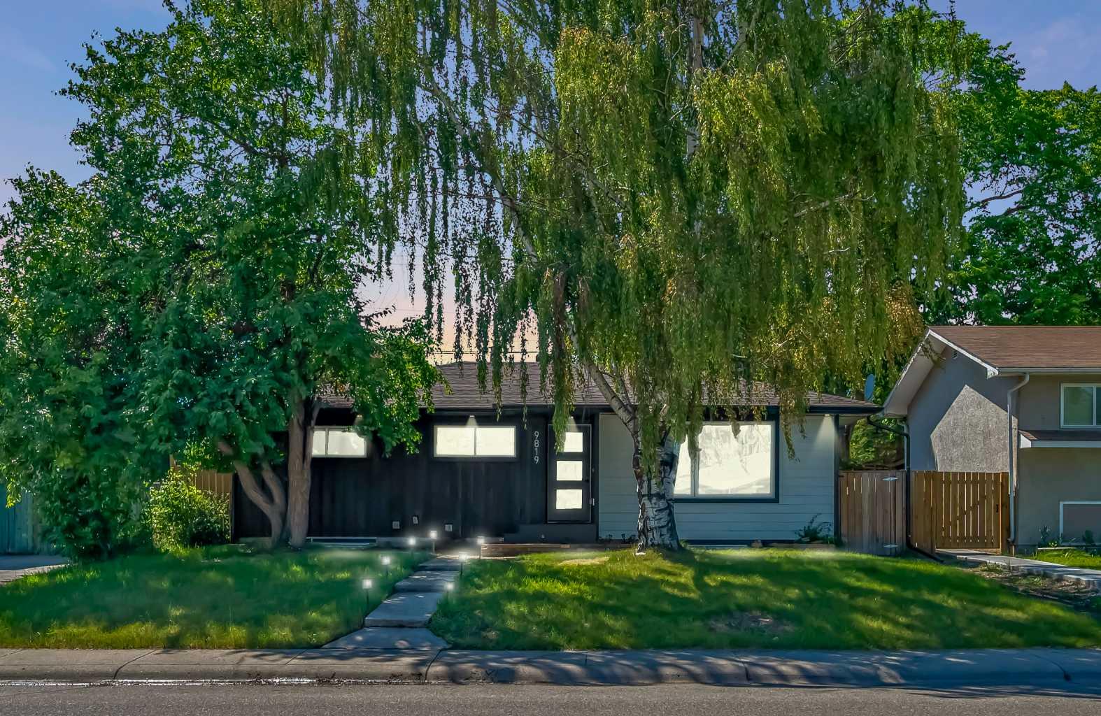 2 Street Se Unit 9819, Calgary, AB T2J 0W3