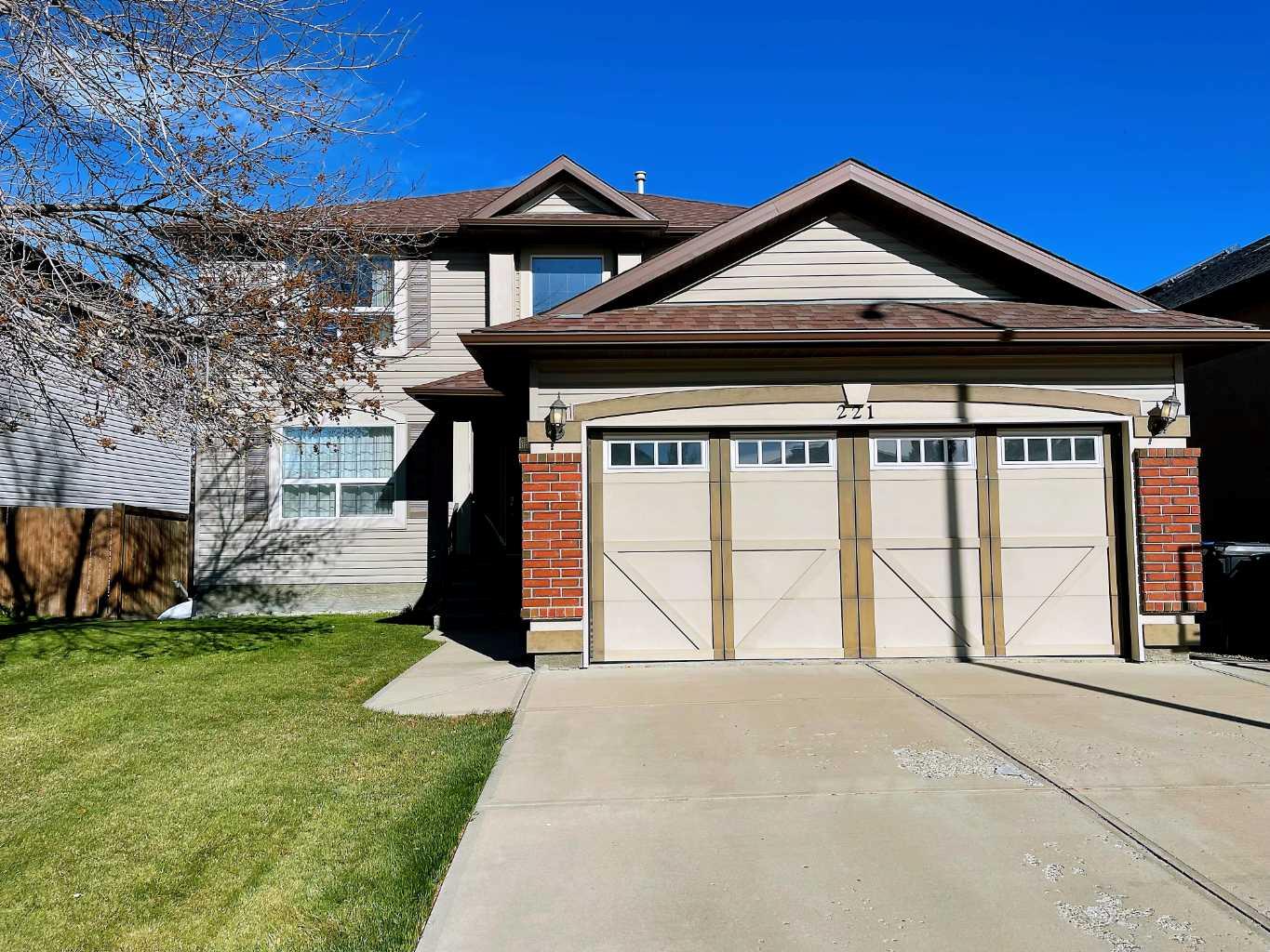 221 Coulee Creek Mnr, Lethbridge, AB T1K 8B9