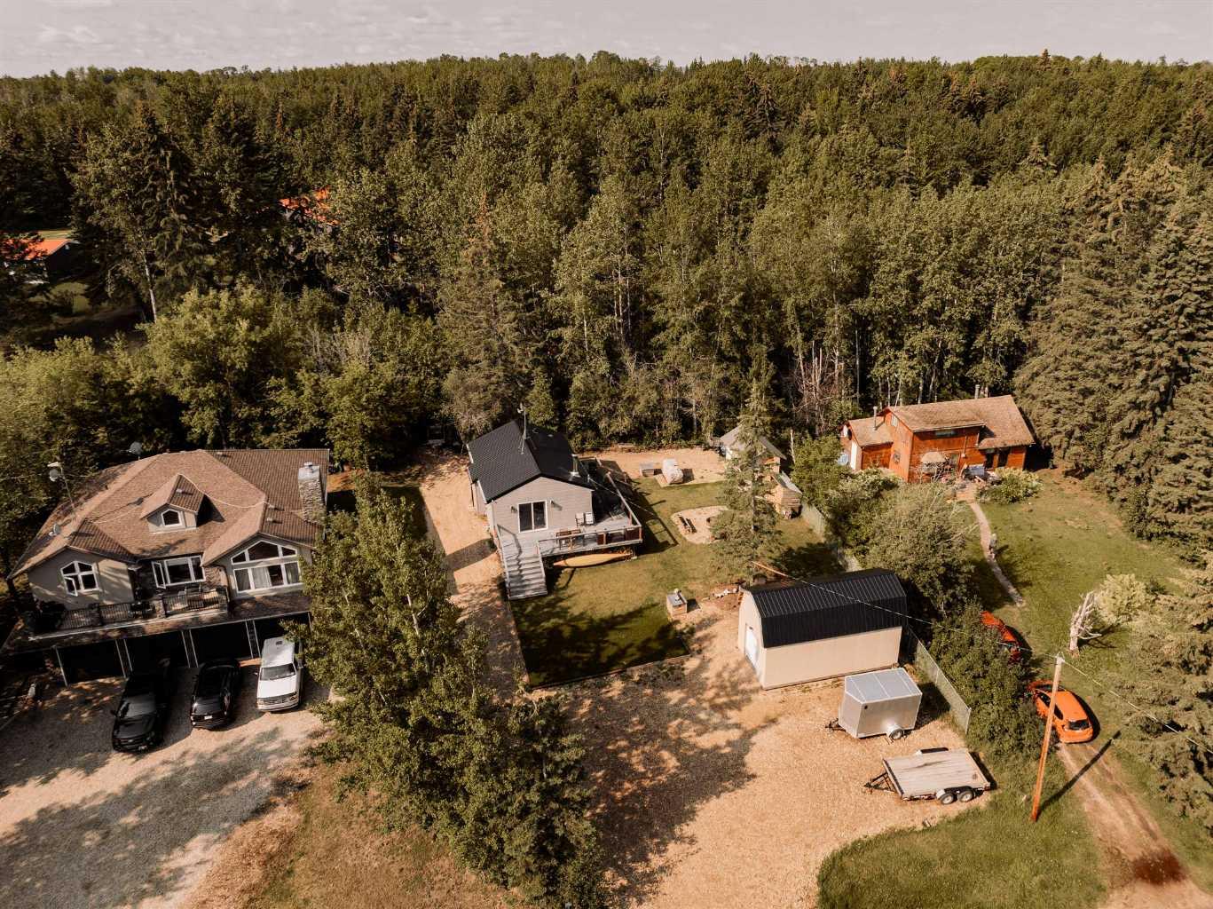 224 Lakeshore Dr, Island Lake, AB T9S 1S2