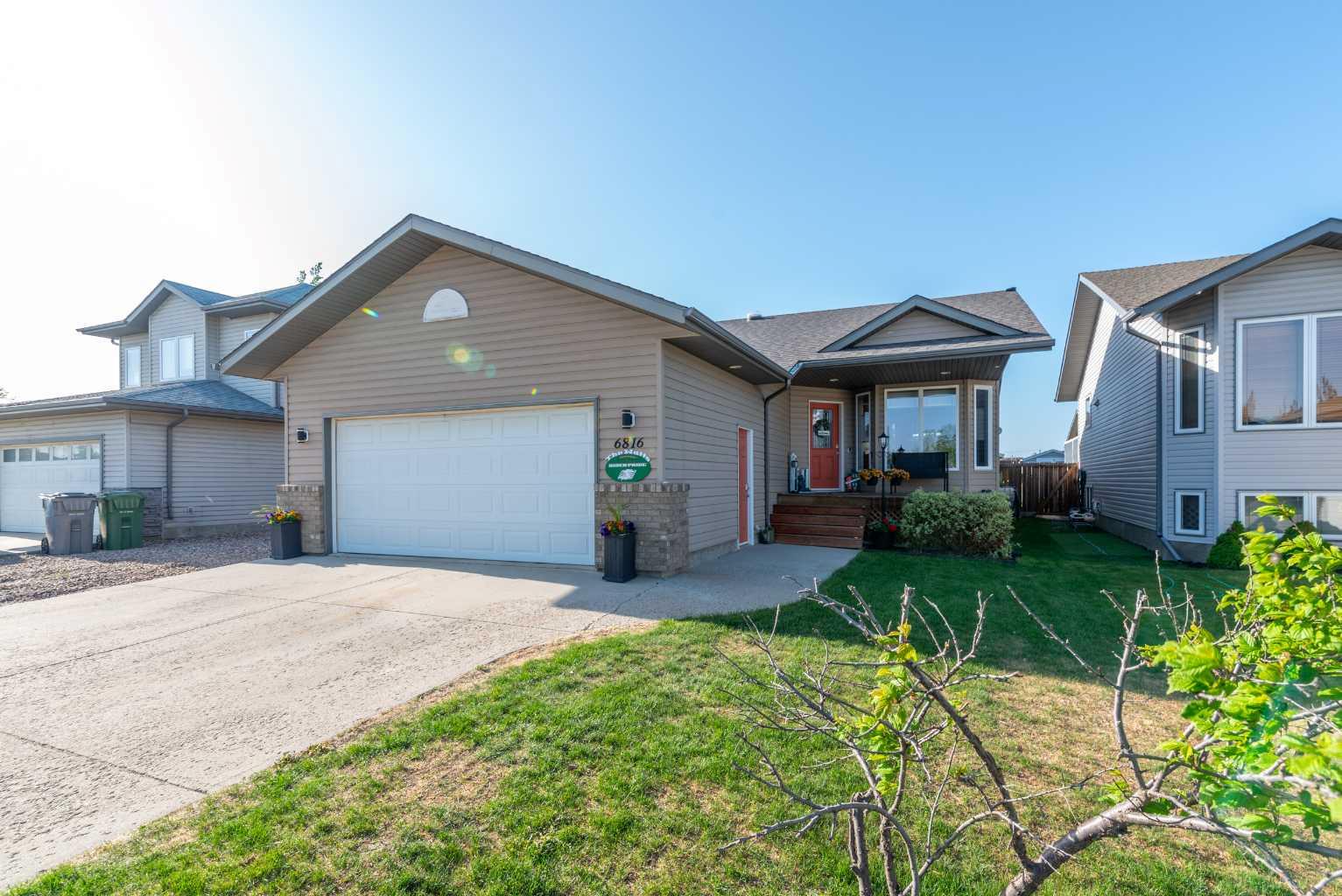 39 Street Unit 6816 #a, Lloydminster, AB T9V 1P1