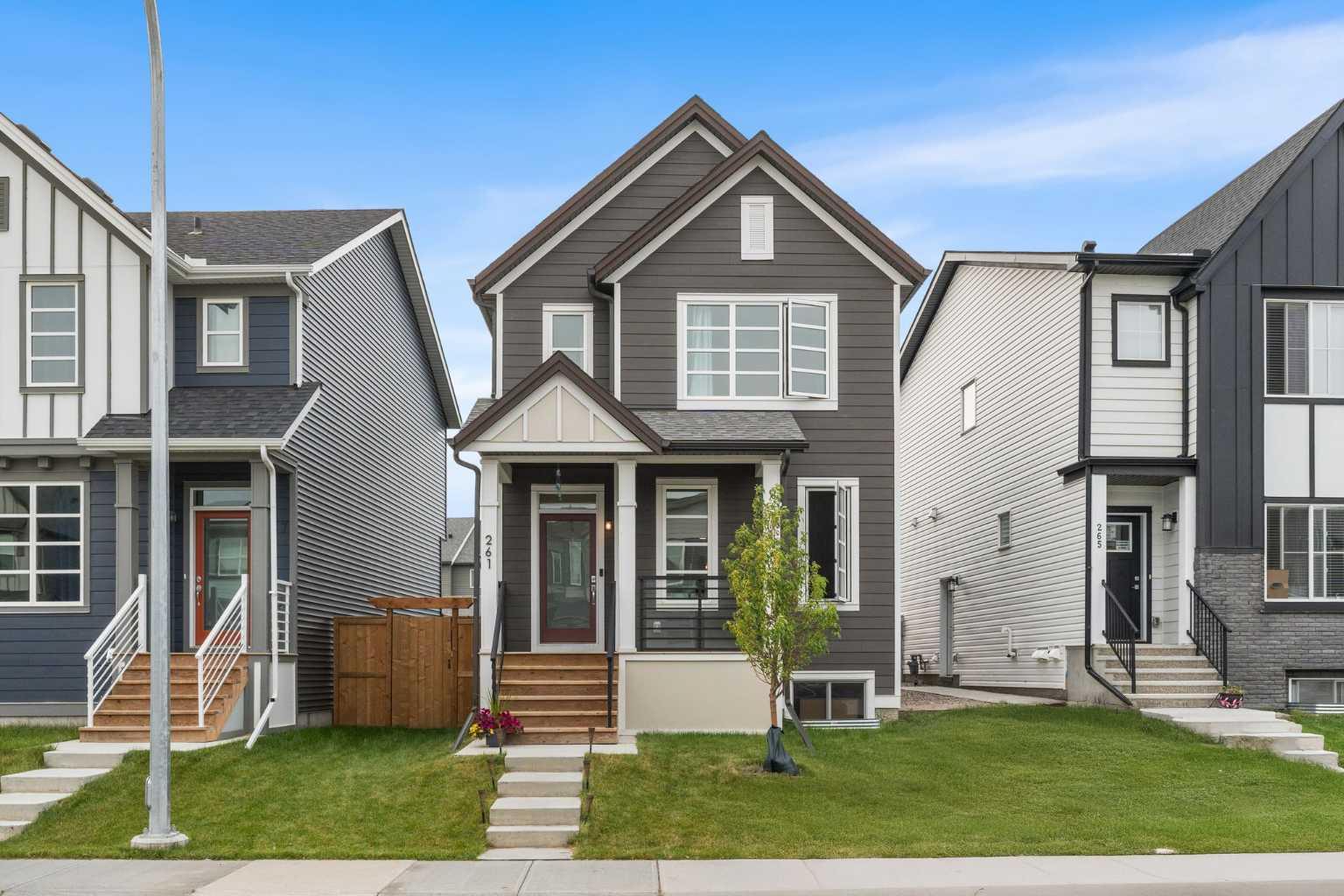 261 Walcrest Way SE, Calgary, AB T2X 4L9