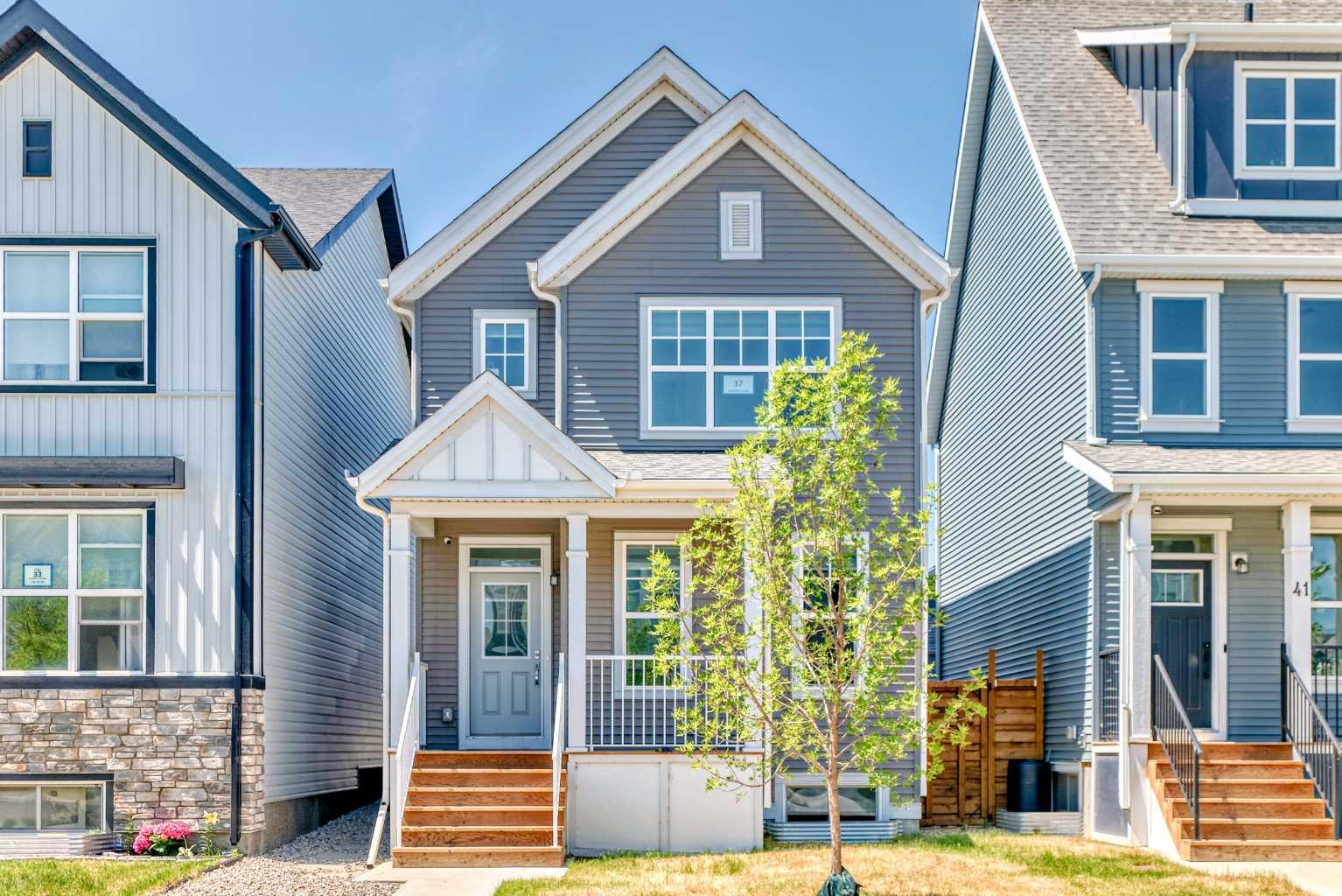 37 Lavender Psge SE, Calgary, AB T3S 0G7