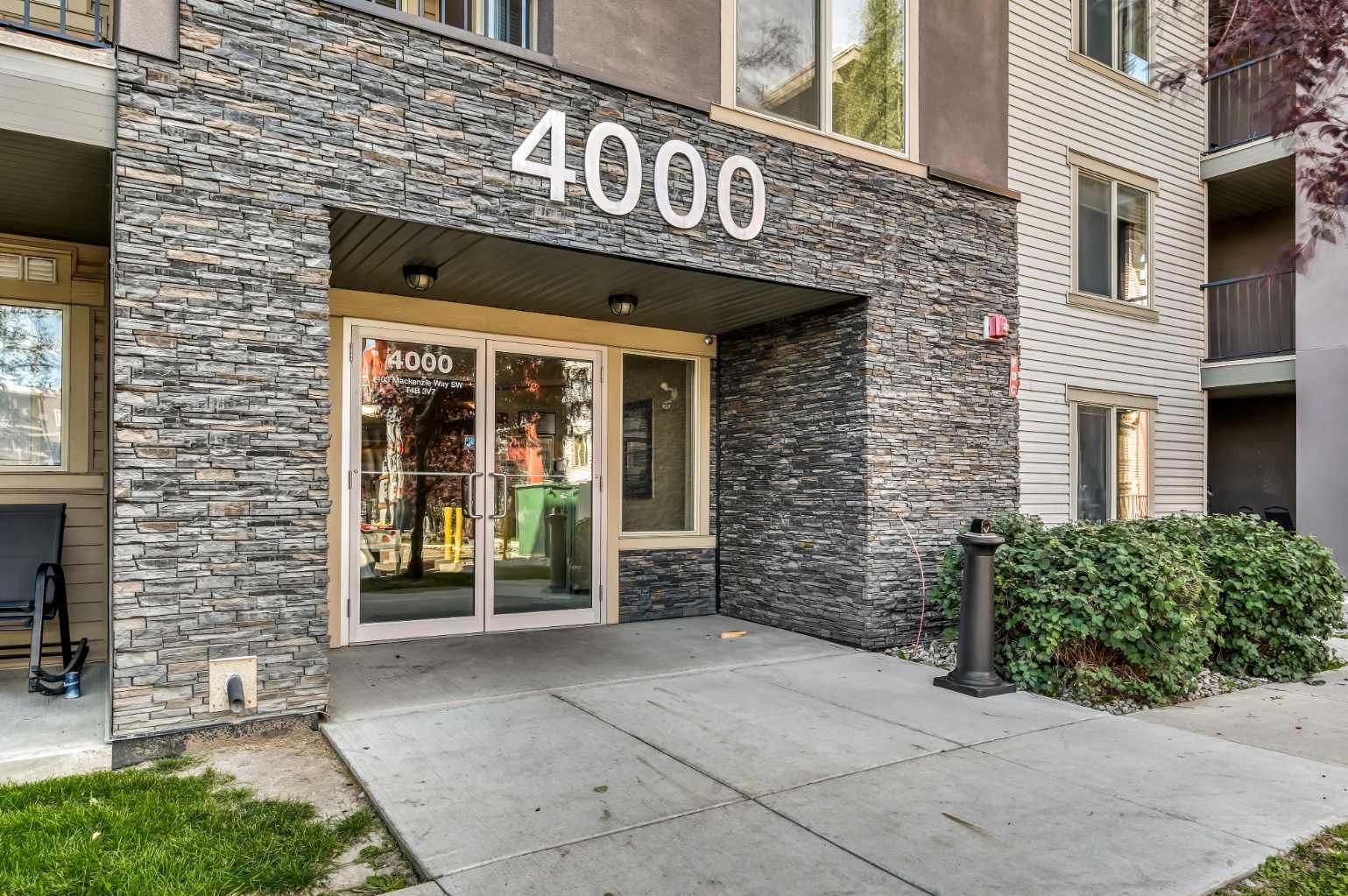 403 Mackenzie Way Sw Unit 4317, Airdrie, AB T4B 3V7