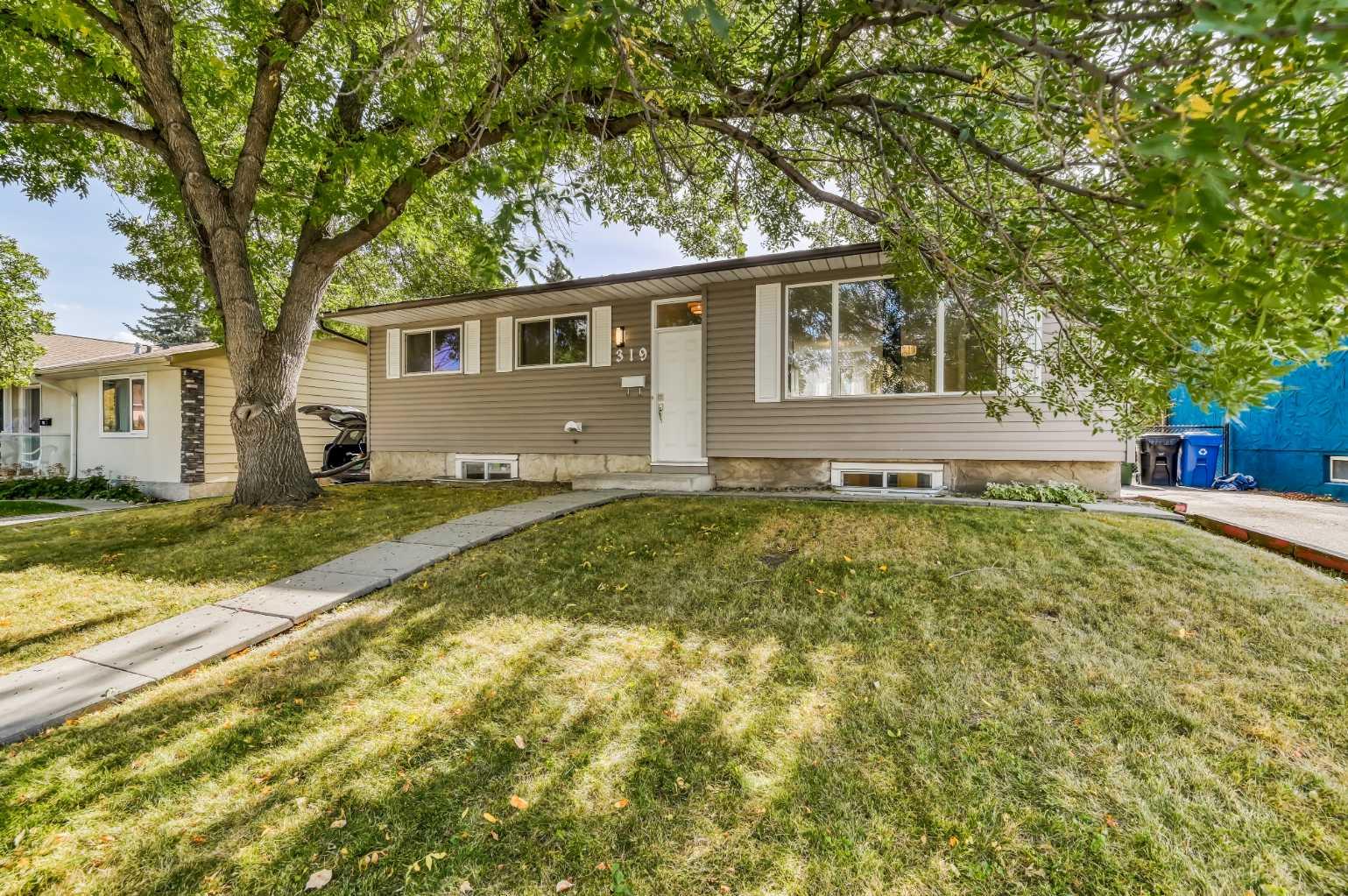 319 Lynnview Way SE, Calgary, AB T2C 1T7