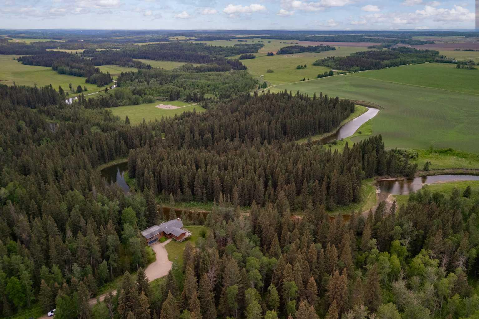 4252 Township Road 322, Rural Mountain View County, AB T0M 1X0