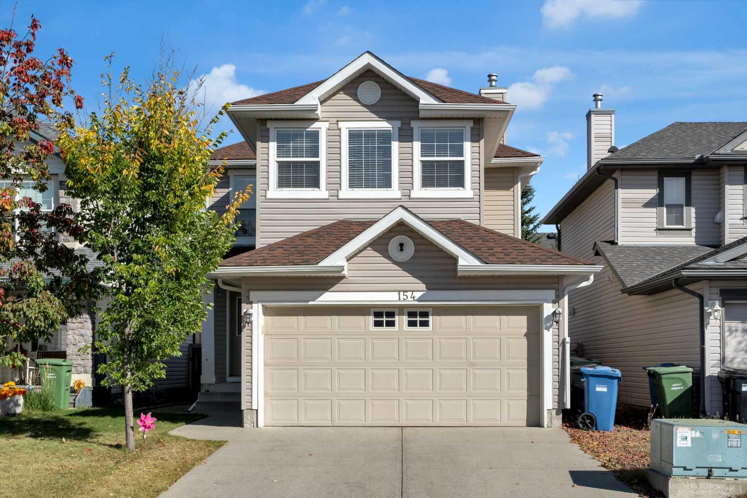 154 Bridlewood Ct SW, Calgary, AB T2Y 3Z1