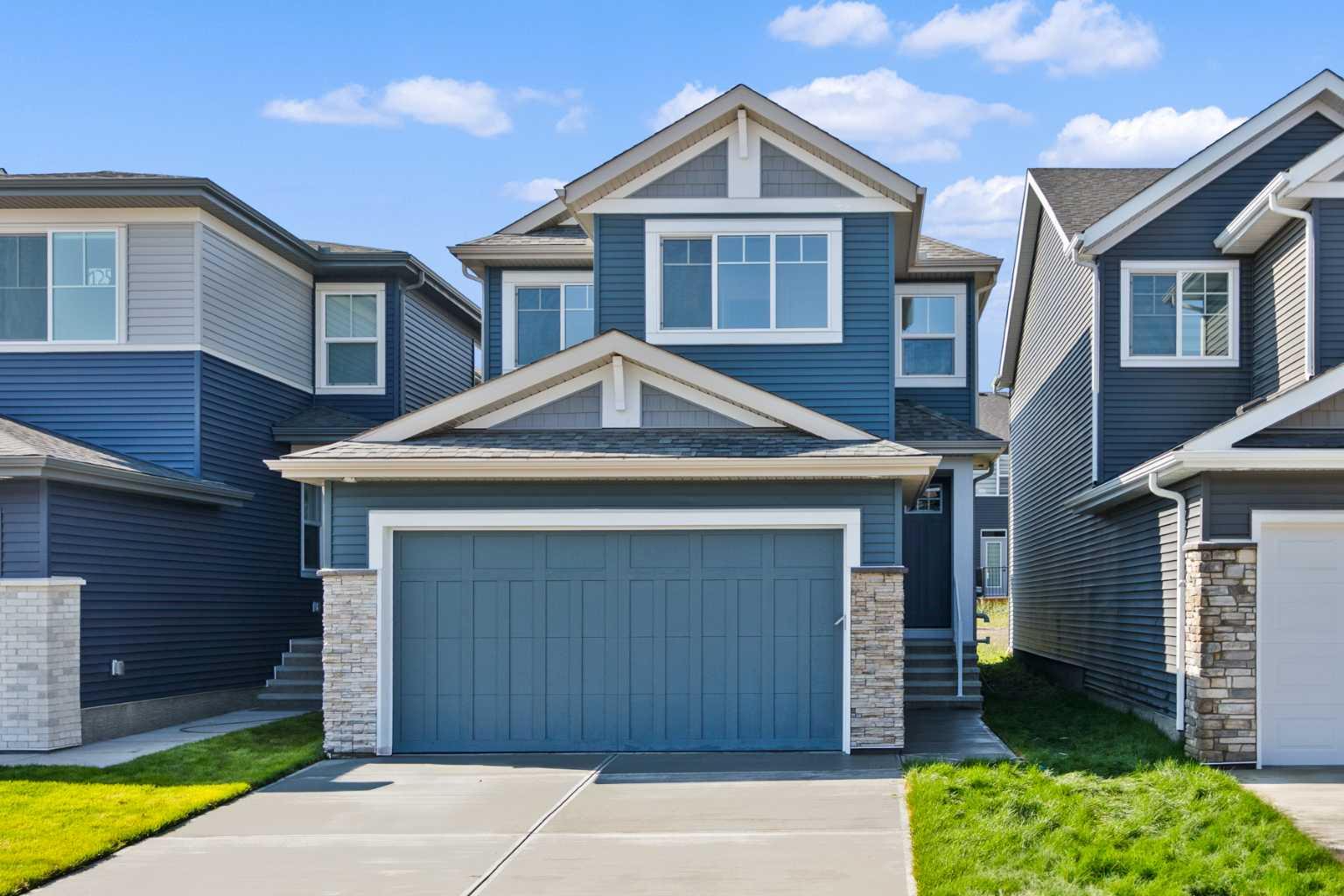121 Creekstone Lndg SW, Calgary, AB T2X 5E8