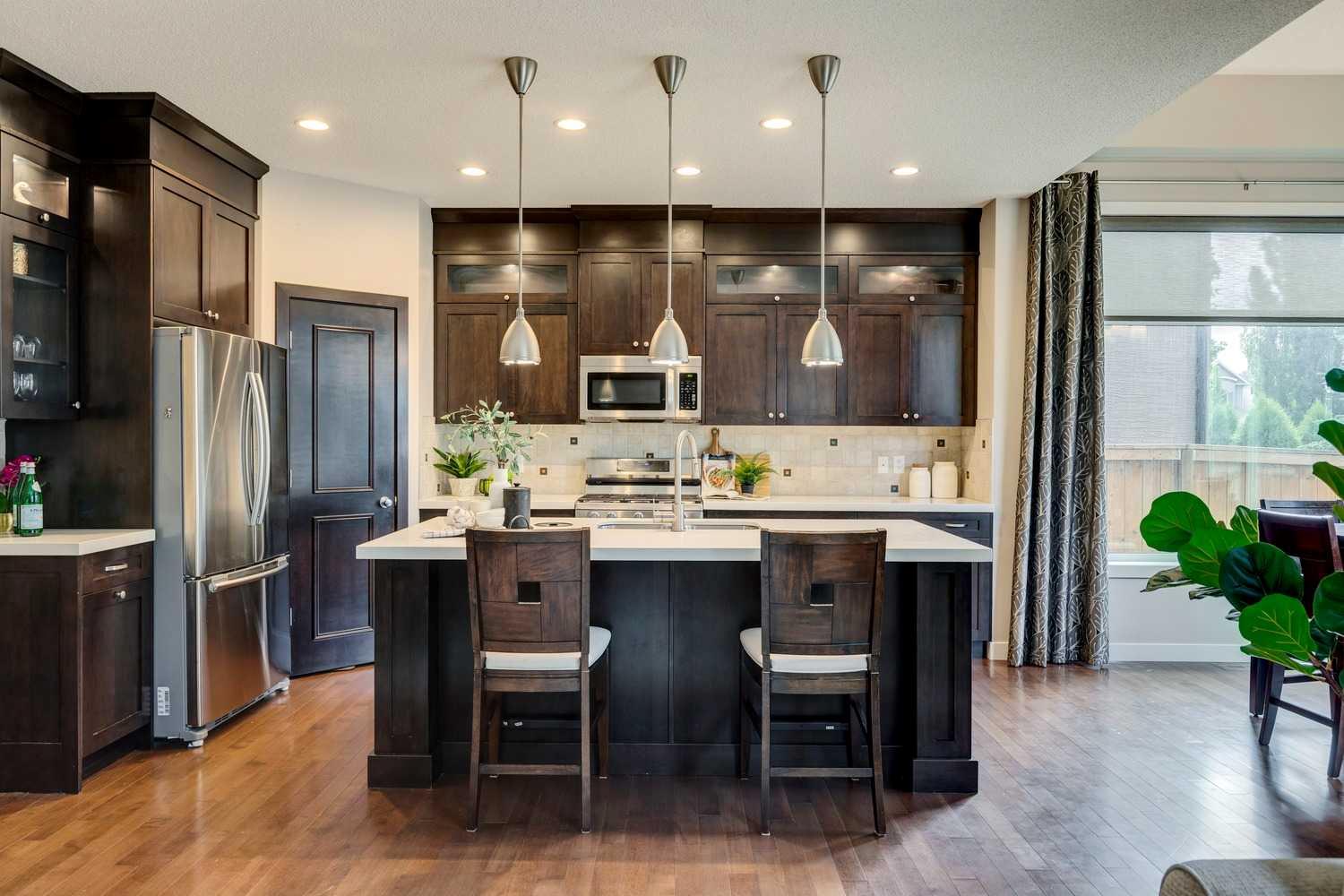 9 Cranarch Way SE, Calgary, AB T3M 0S7