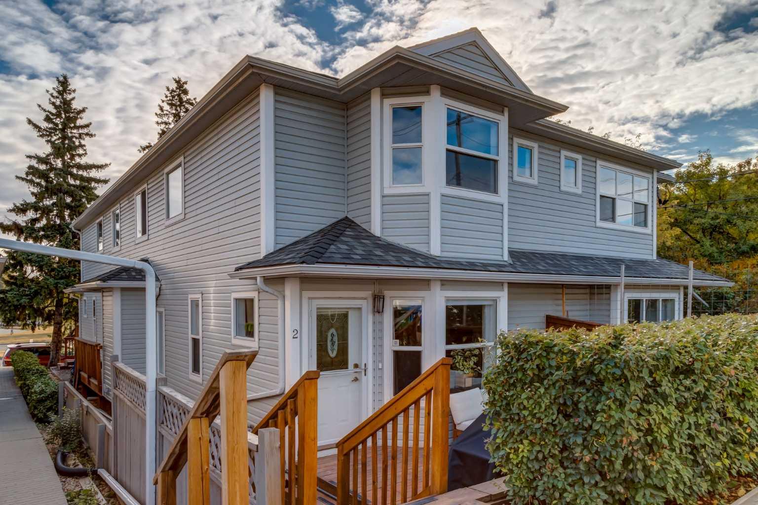 2013 24 Street Sw Unit 2, Calgary, AB T3E 1T1