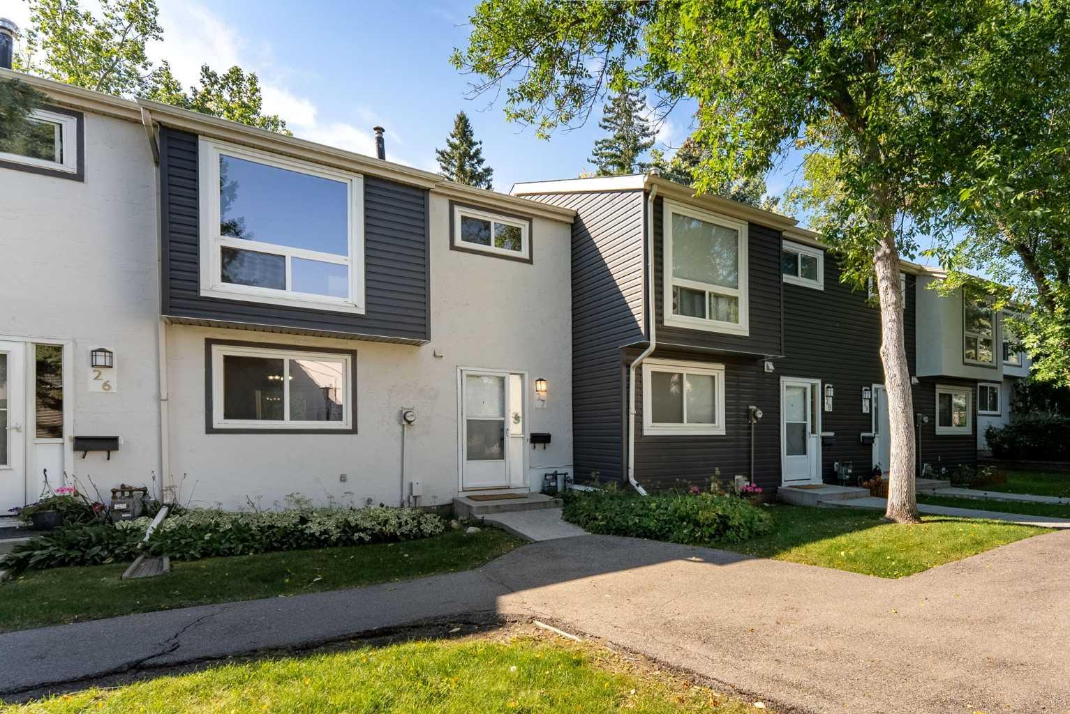 11407 Braniff Road Sw Unit 27, Calgary, AB T2W 1C5