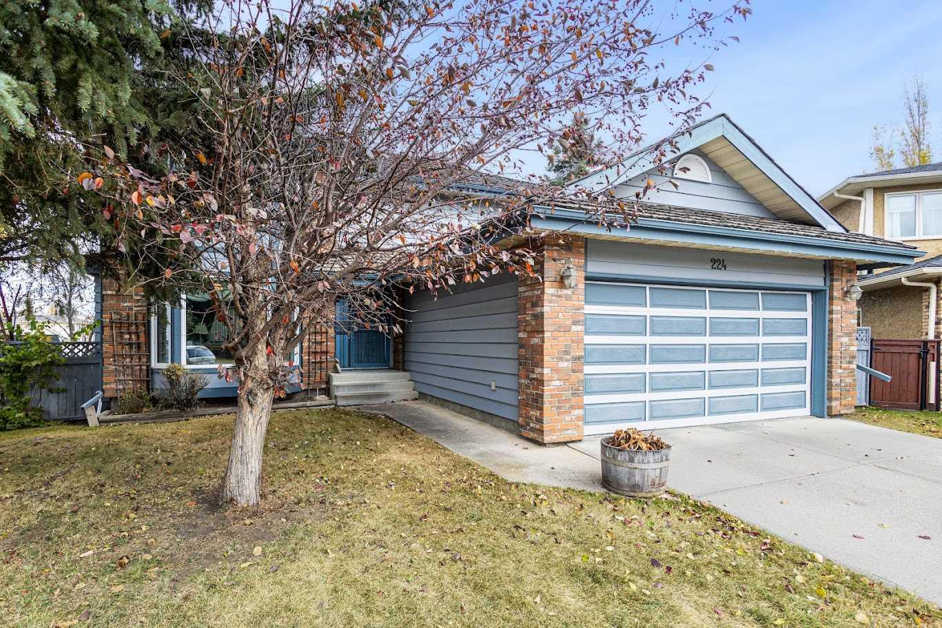 224 Douglas Woods Pt SE, Calgary, AB T2Z 2A7