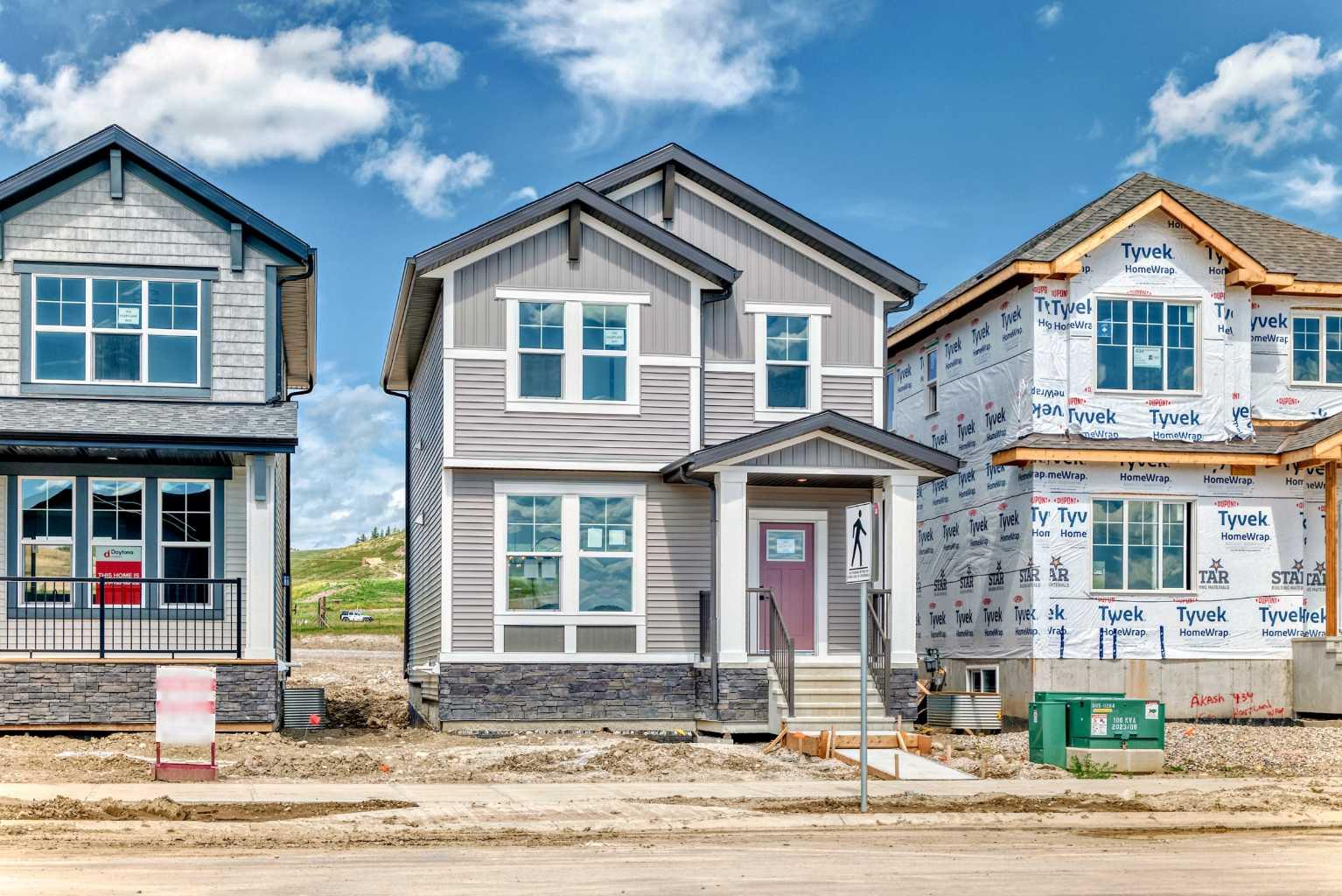 430 Heartland Way, Cochrane, AB T4C 0M5