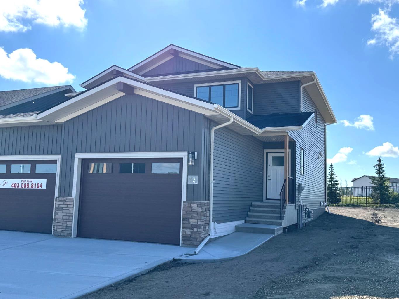 12 Springfield Blvd, Sylvan Lake, AB T4S 0S5