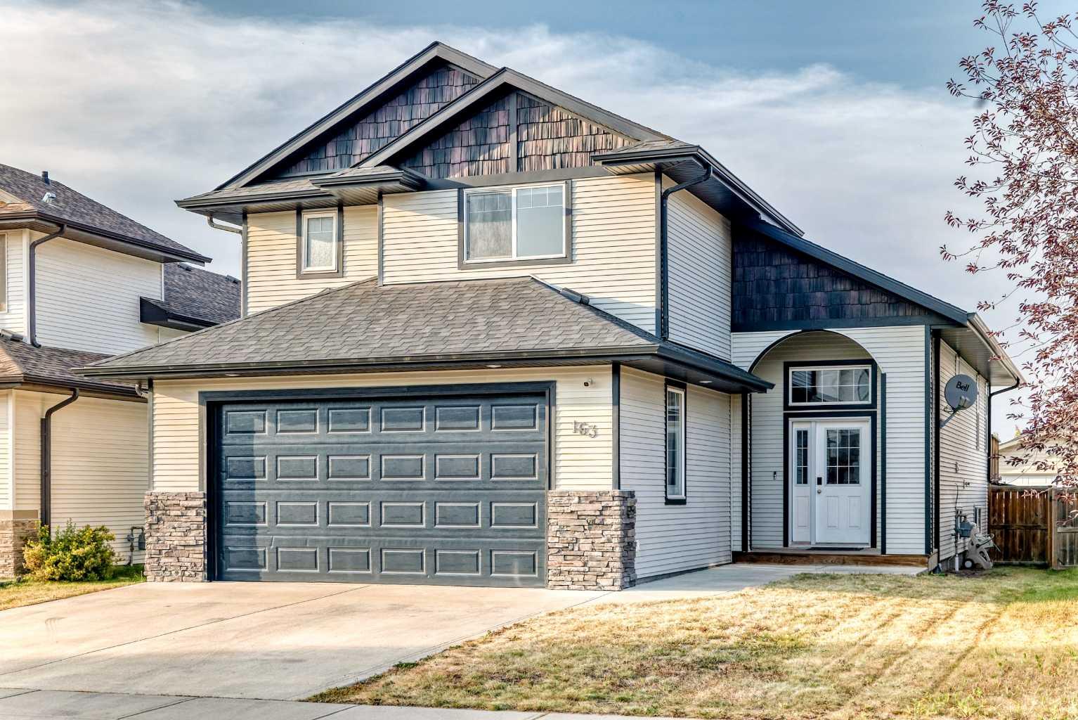 163 Vanson Close, Red Deer, AB T4R 0G7
