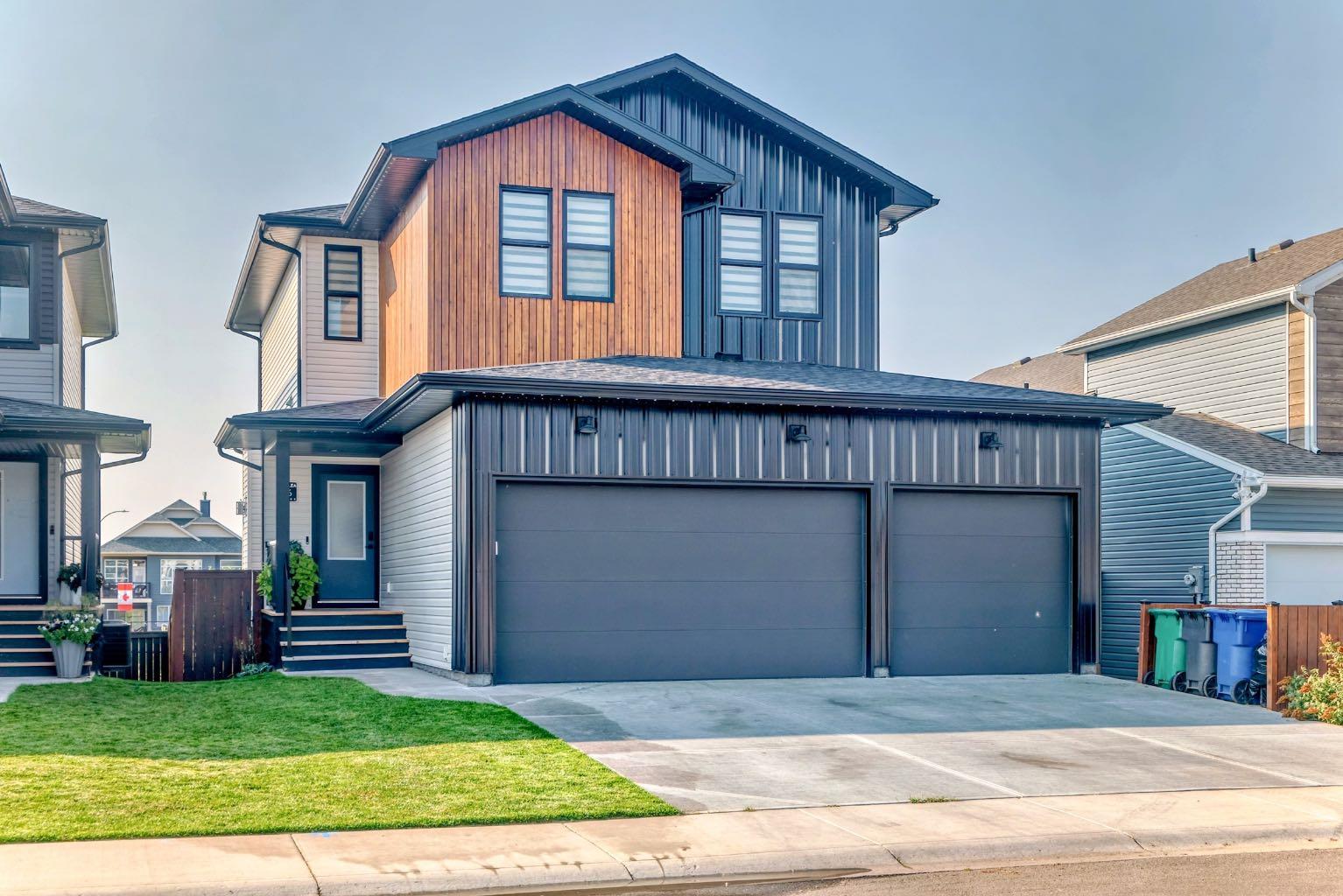 56 Greywolf Rd N, Lethbridge, AB T1H 7E8