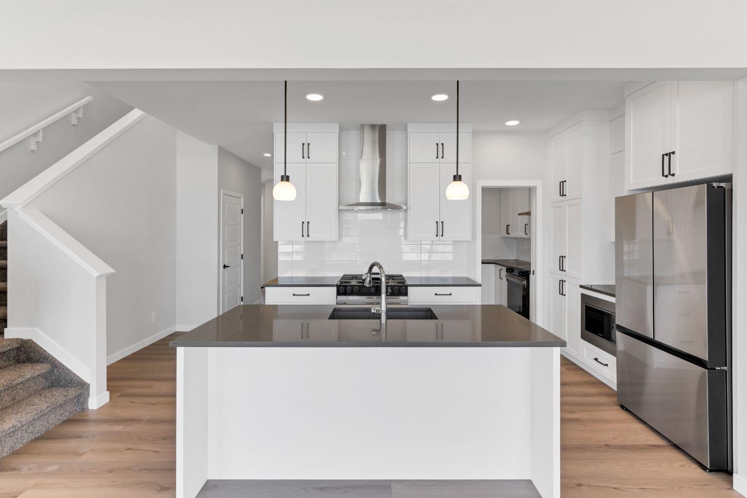 433 Lewiston Lndg NE, Calgary, AB T3P 2P3