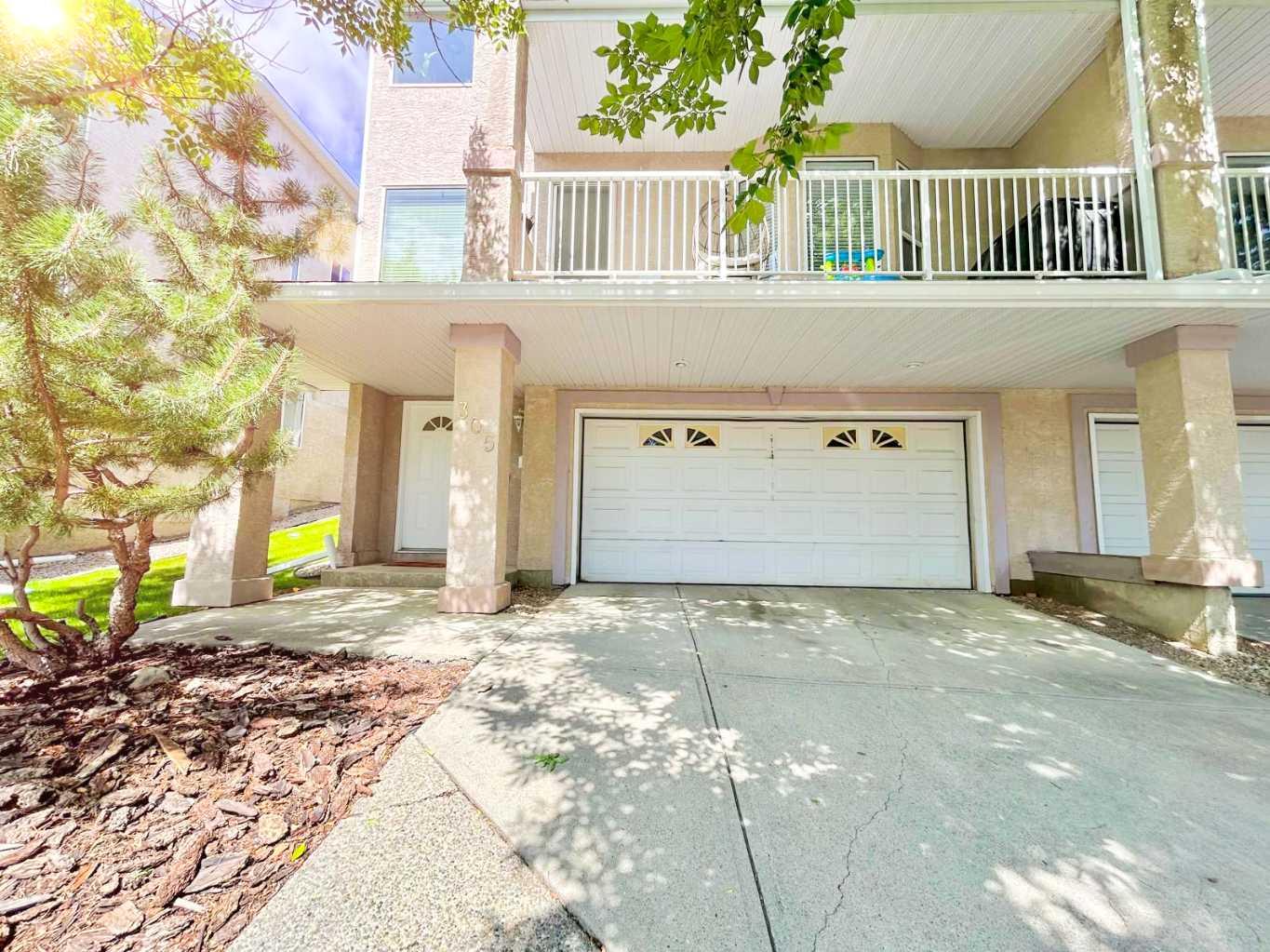 305 Sierra Morena Grn SW, Calgary, AB T3H 3H8