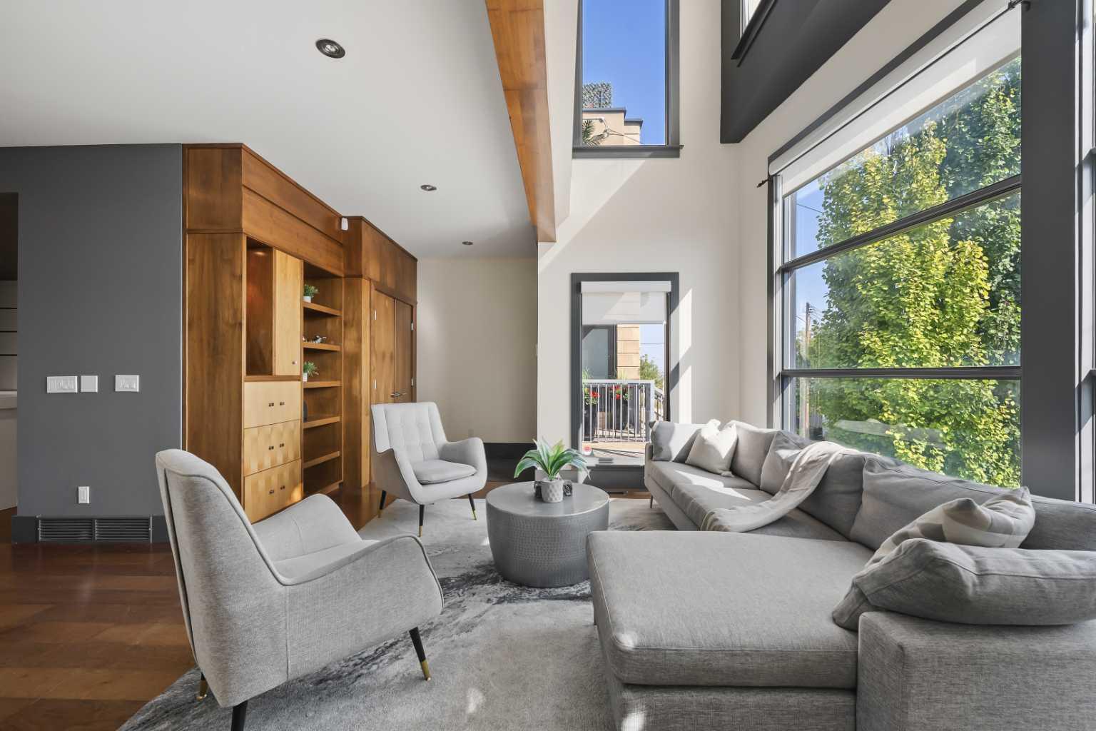 17 Street Sw Unit 2217, Calgary, AB T2T 4M7