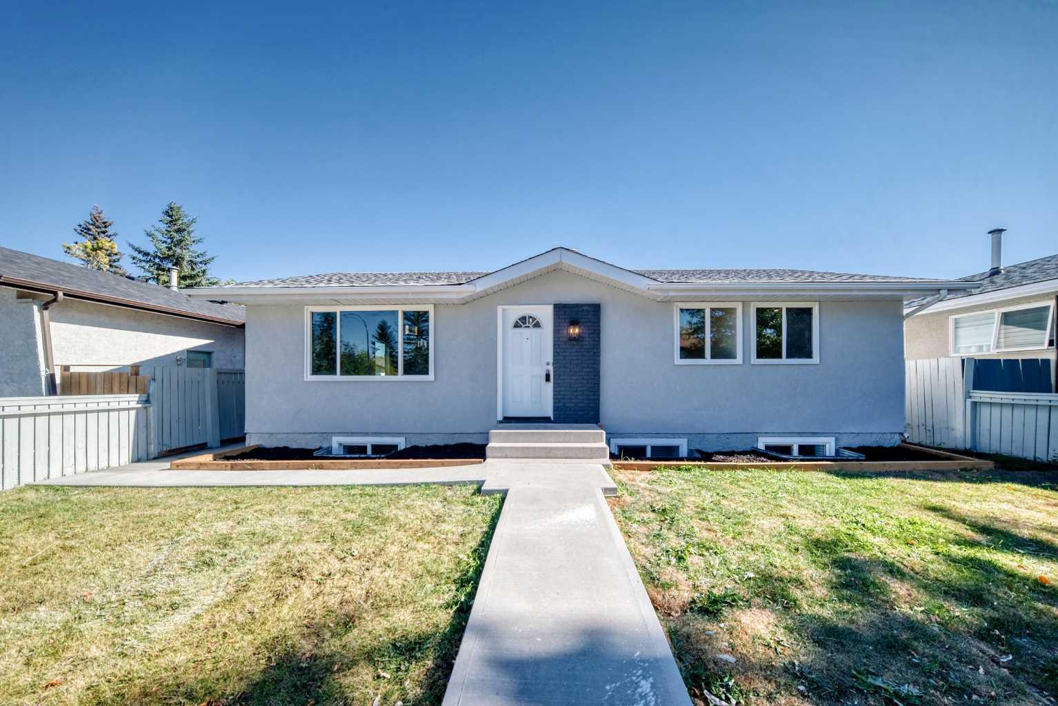 6082 Madigan Dr NE, Calgary, AB T2A 5B8