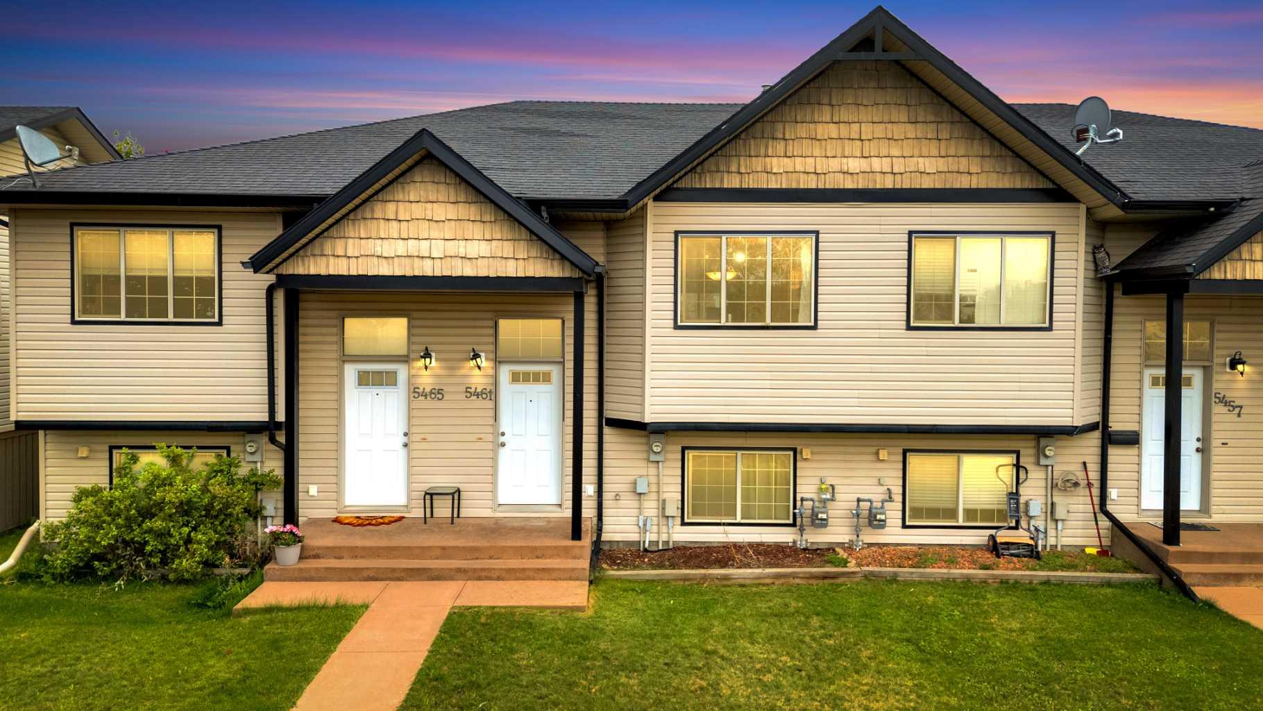 5461 Prairie Ridge Ave, Blackfalds, AB T4M 0C4