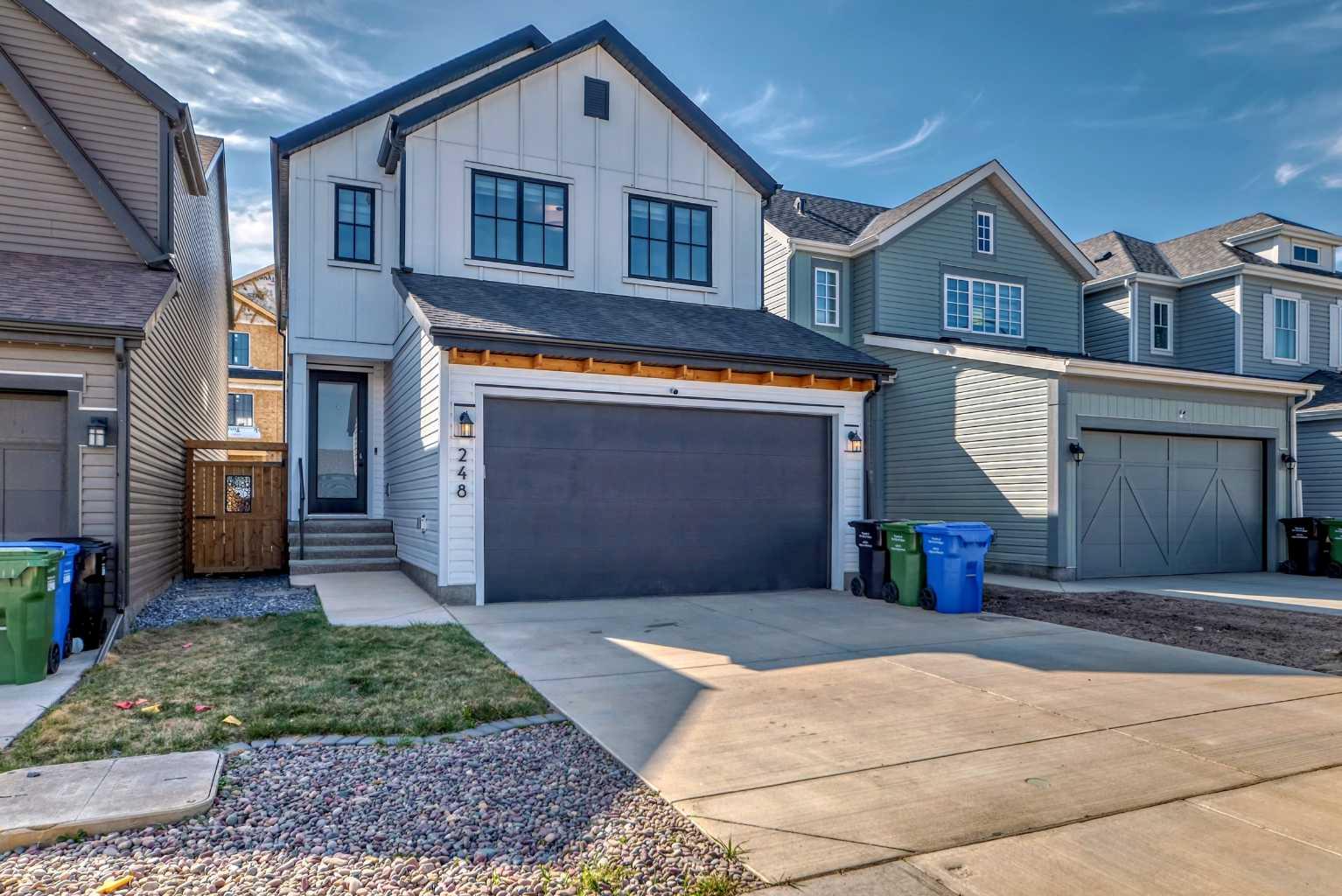 248 Lavender Mnr SE, Calgary, AB T3S 0G8
