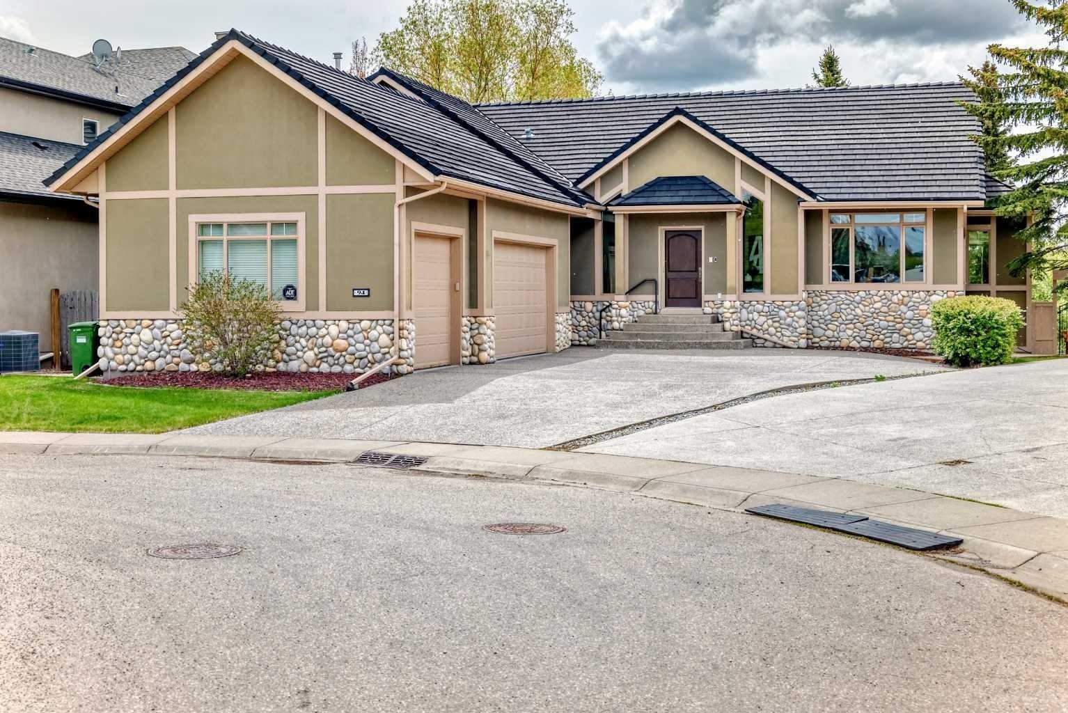 94 Aspen Ridge Way SW, Calgary, AB T3H 5M2
