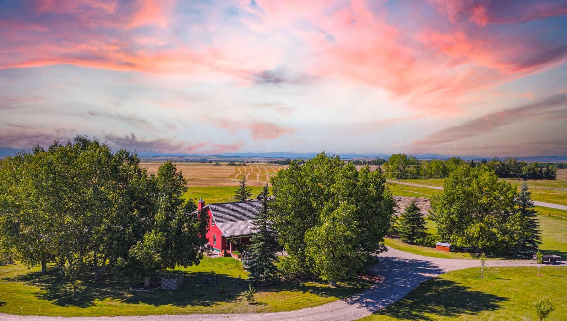 32 Aventerra Way, Calgary, AB T3Z 0B1