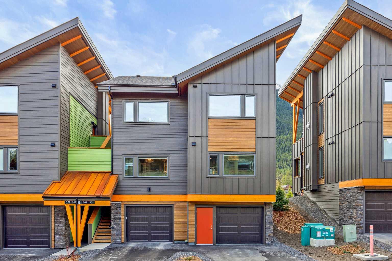 209 Stewart Creek Rise Unit 201h, Canmore, AB T1W 0N9