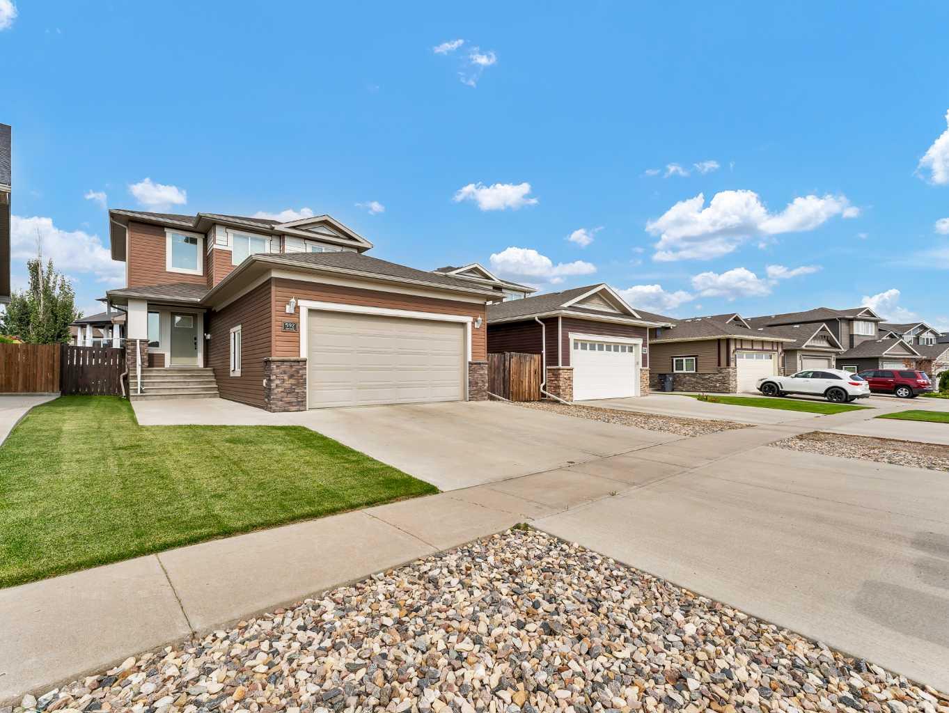 592 Vista Dr SE, Medicine Hat, AB T1B 0N1