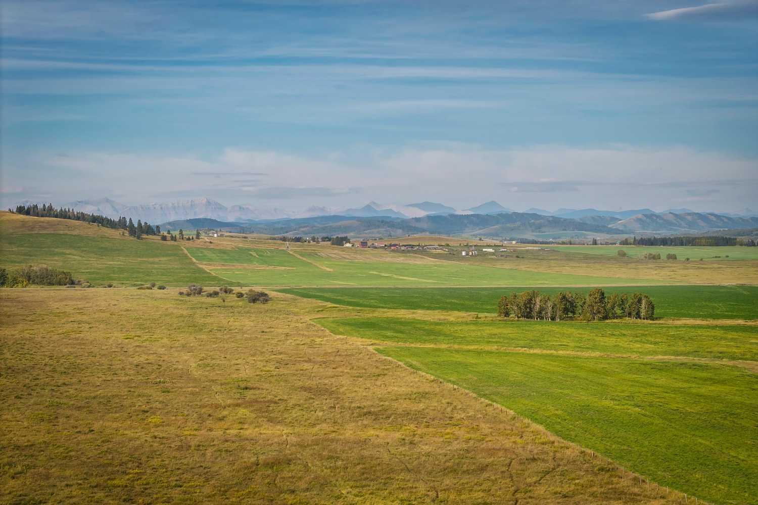 176 St W And 450 Ave W, Rural Foothills County, AB T1S 2V3