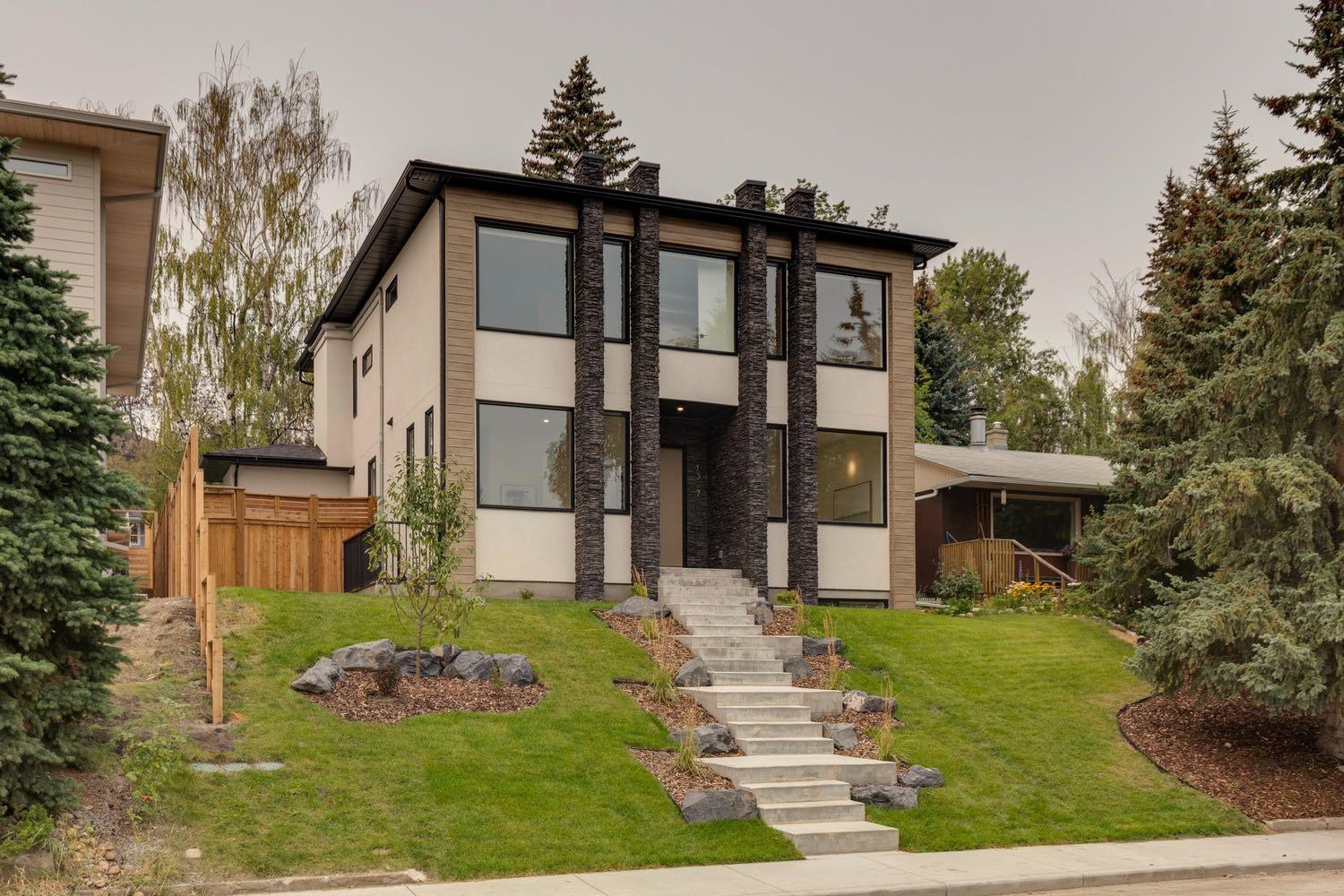 1307 Hamilton St NW, Calgary, AB T2N 3W8