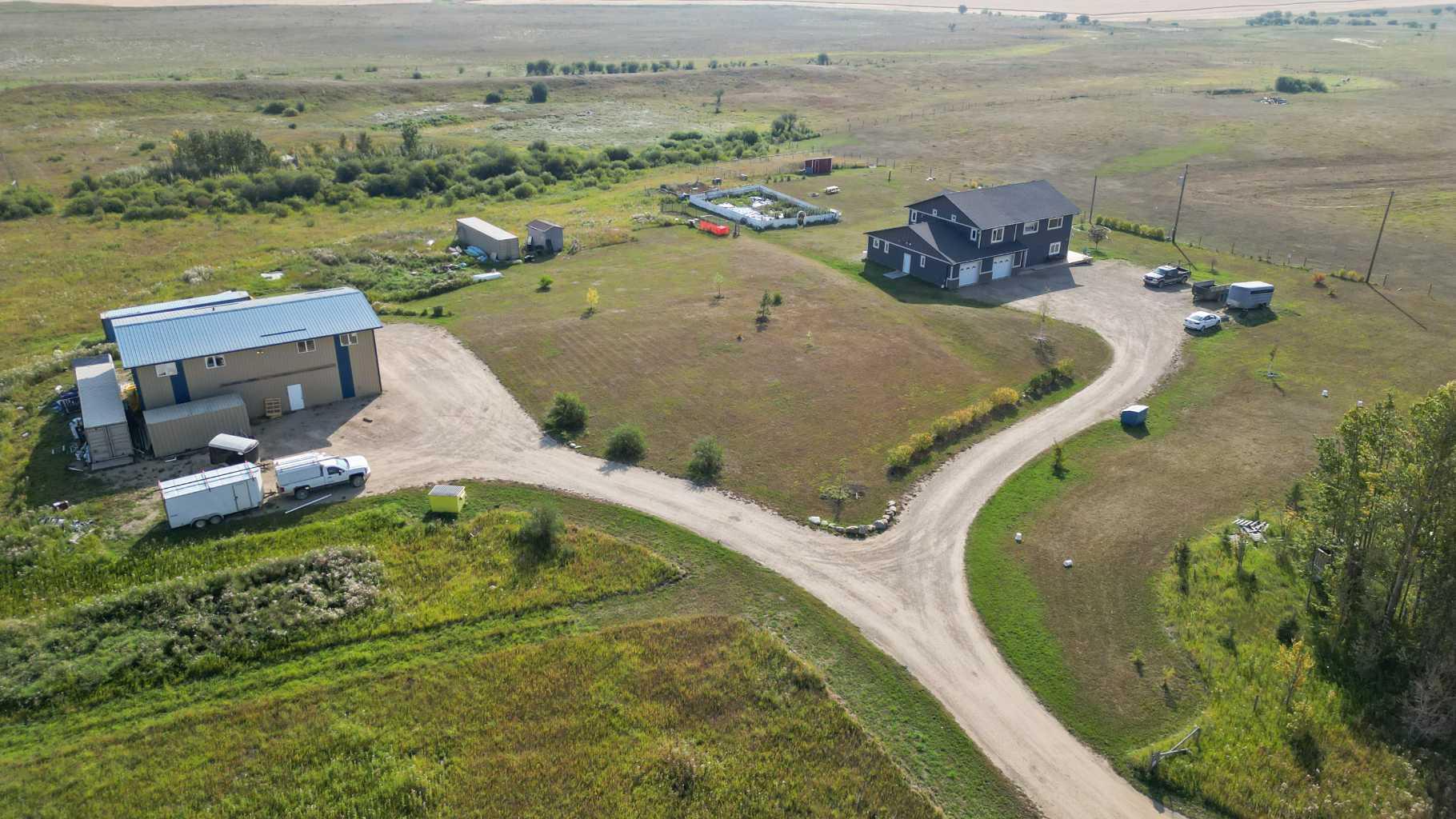 10 Range Unit 33257, Rural Mountain View County, AB T4H 4B2