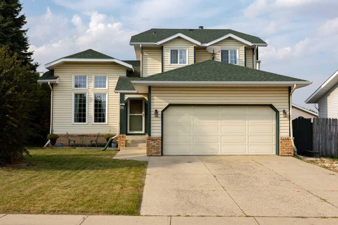1118 Maple Ave, Crossfield, AB T0M 0S0