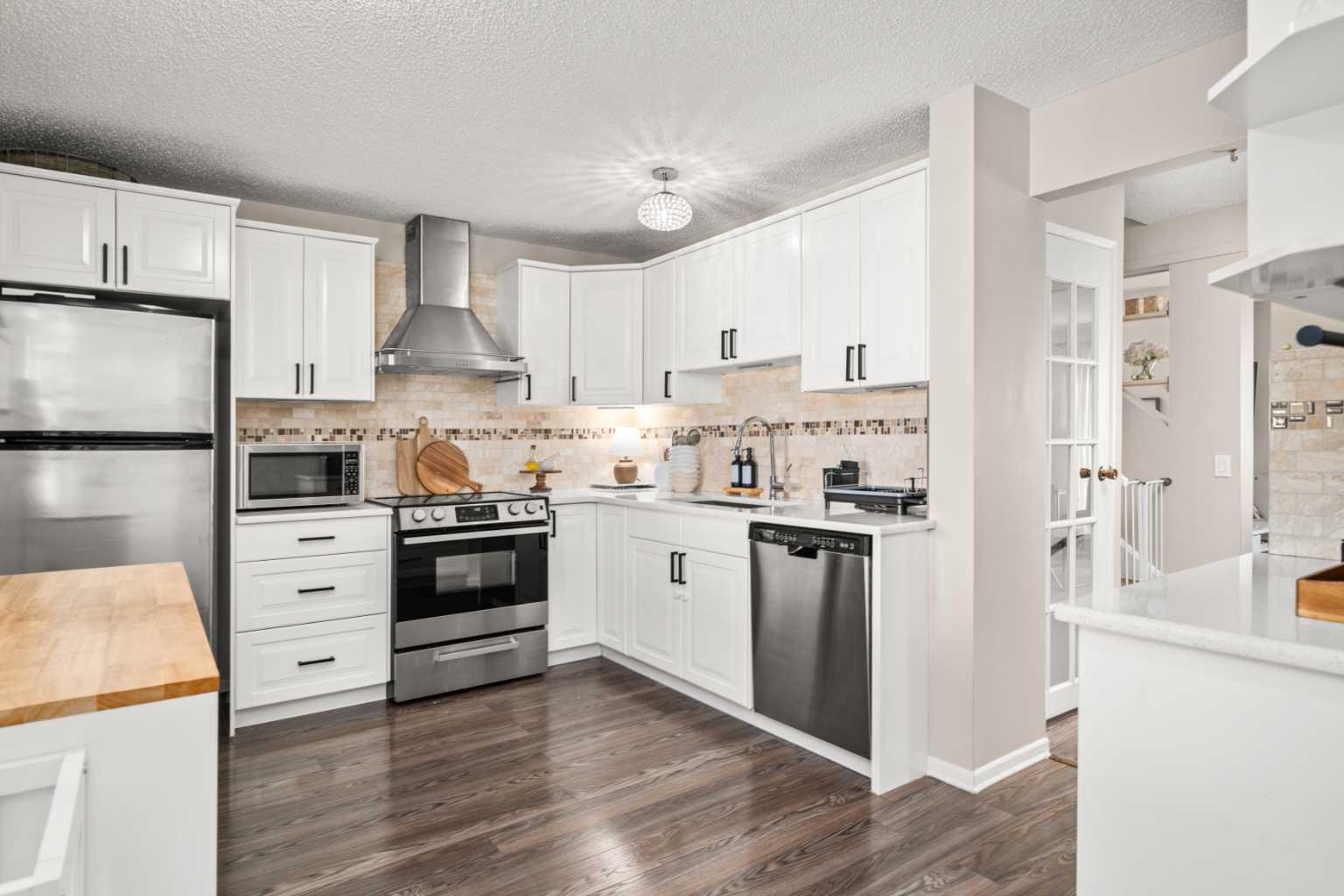 52 Applecroft Rd SE, Calgary, AB T2A 7J3