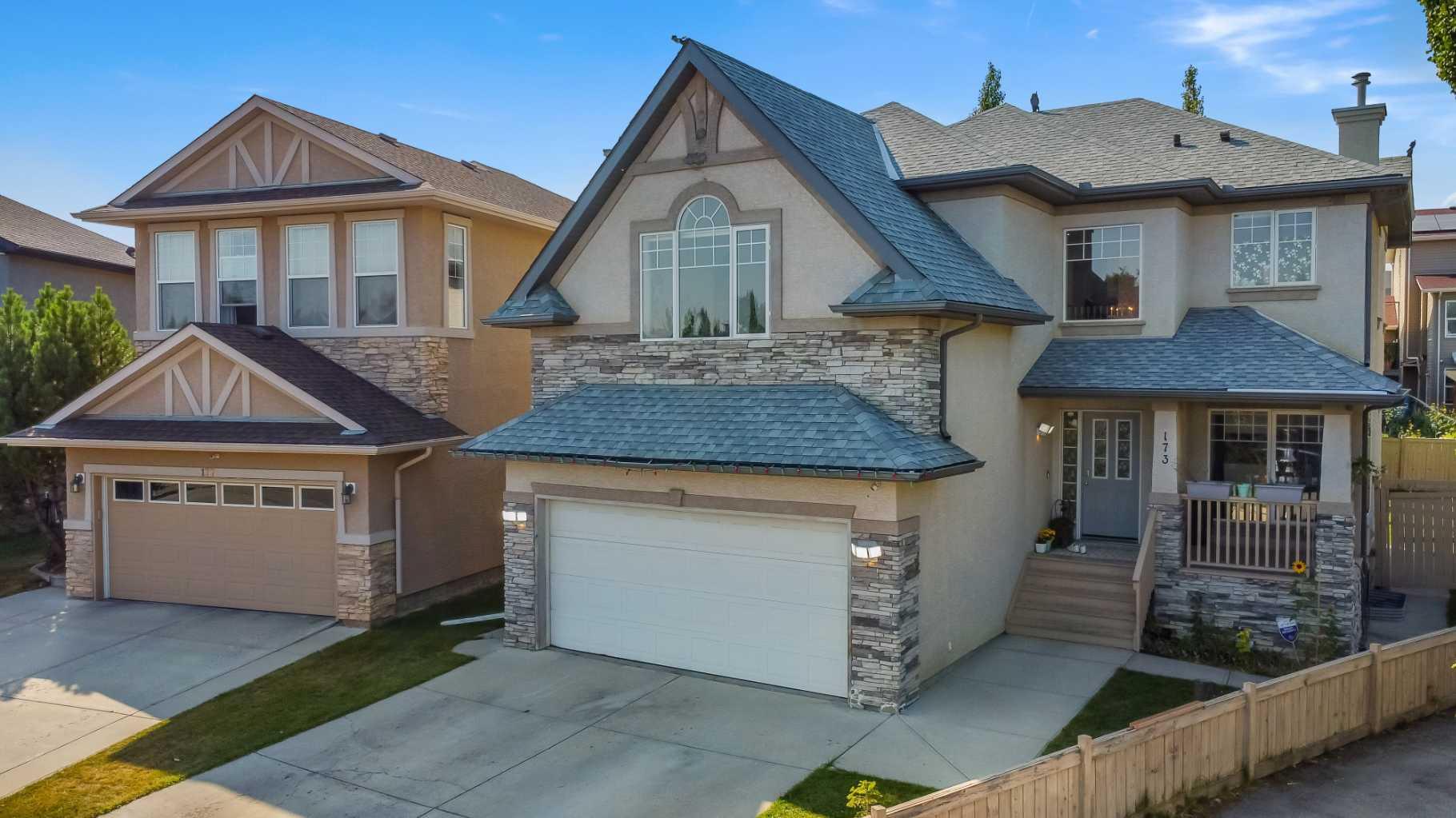 173 Panamount Grn NW, Calgary, AB T3K 5R6