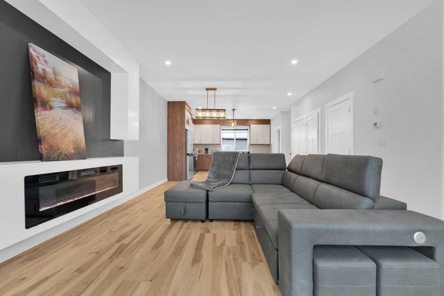 99 Avenue Se Unit 216, Calgary, AB T2J 0J1