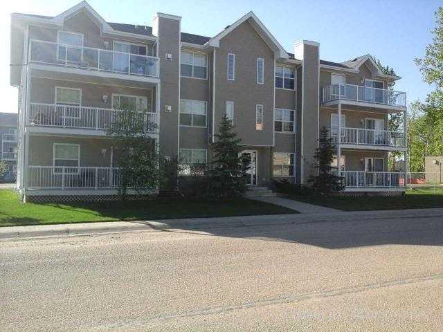 501 3 Street Unit 102, Fox Creek, AB T0H 1P0
