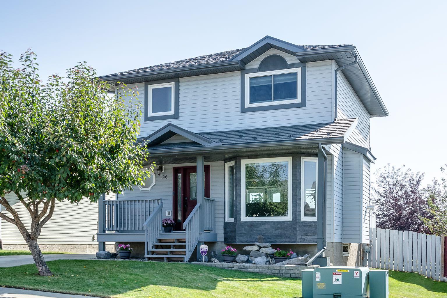 126 Elizabeth Way SE, Airdrie, AB T4B 3T7