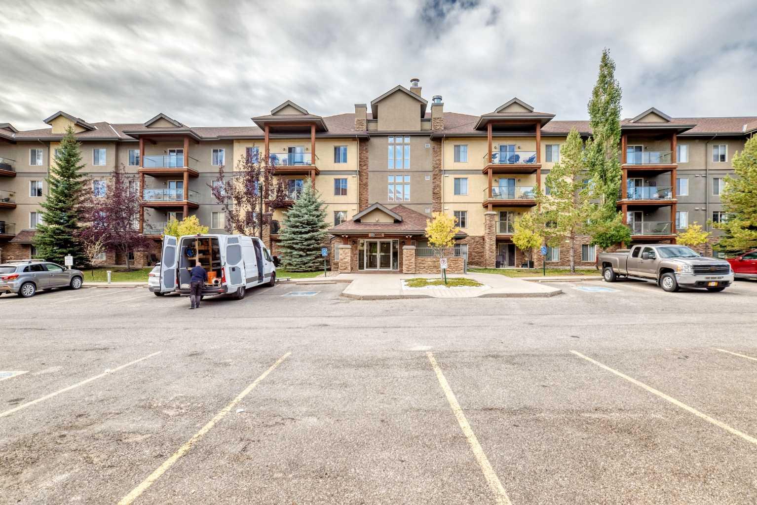 92 Crystal Shores Road Unit 3104, Okotoks, AB T1S 2N1