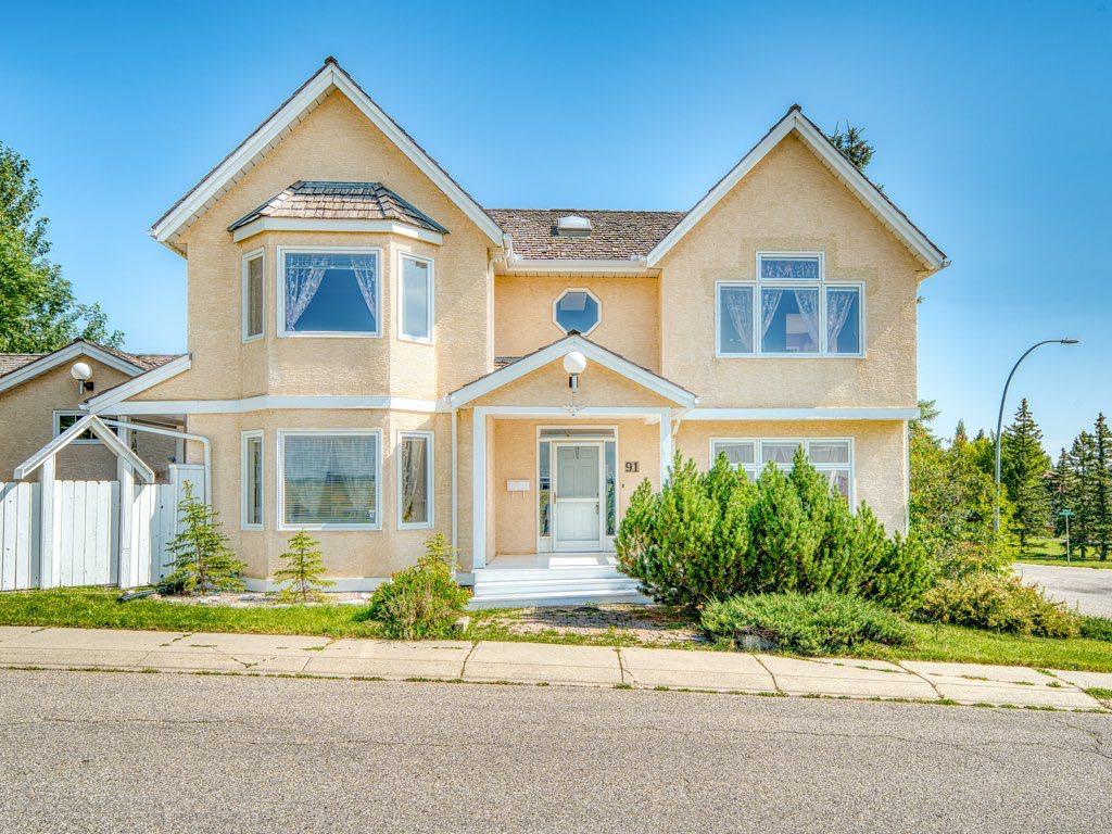 91 Woodbrook Rd SW, Calgary, AB T2W 6C6