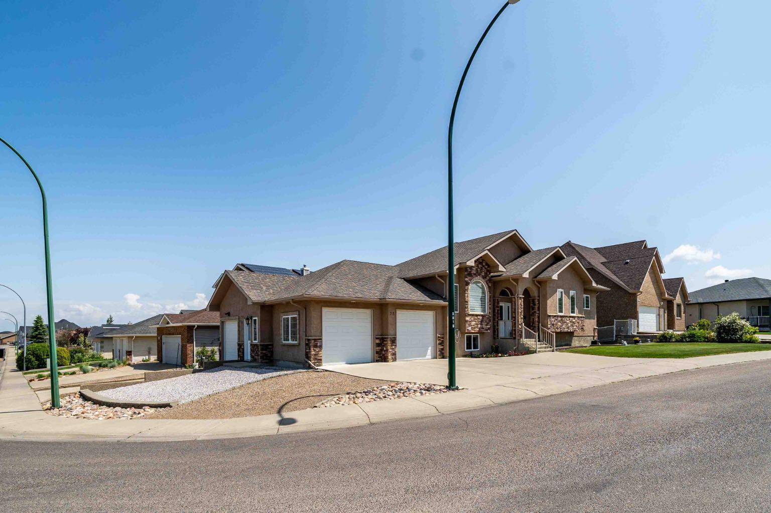 75 Sunset Rd SW, Medicine Hat, AB T1B 4T2