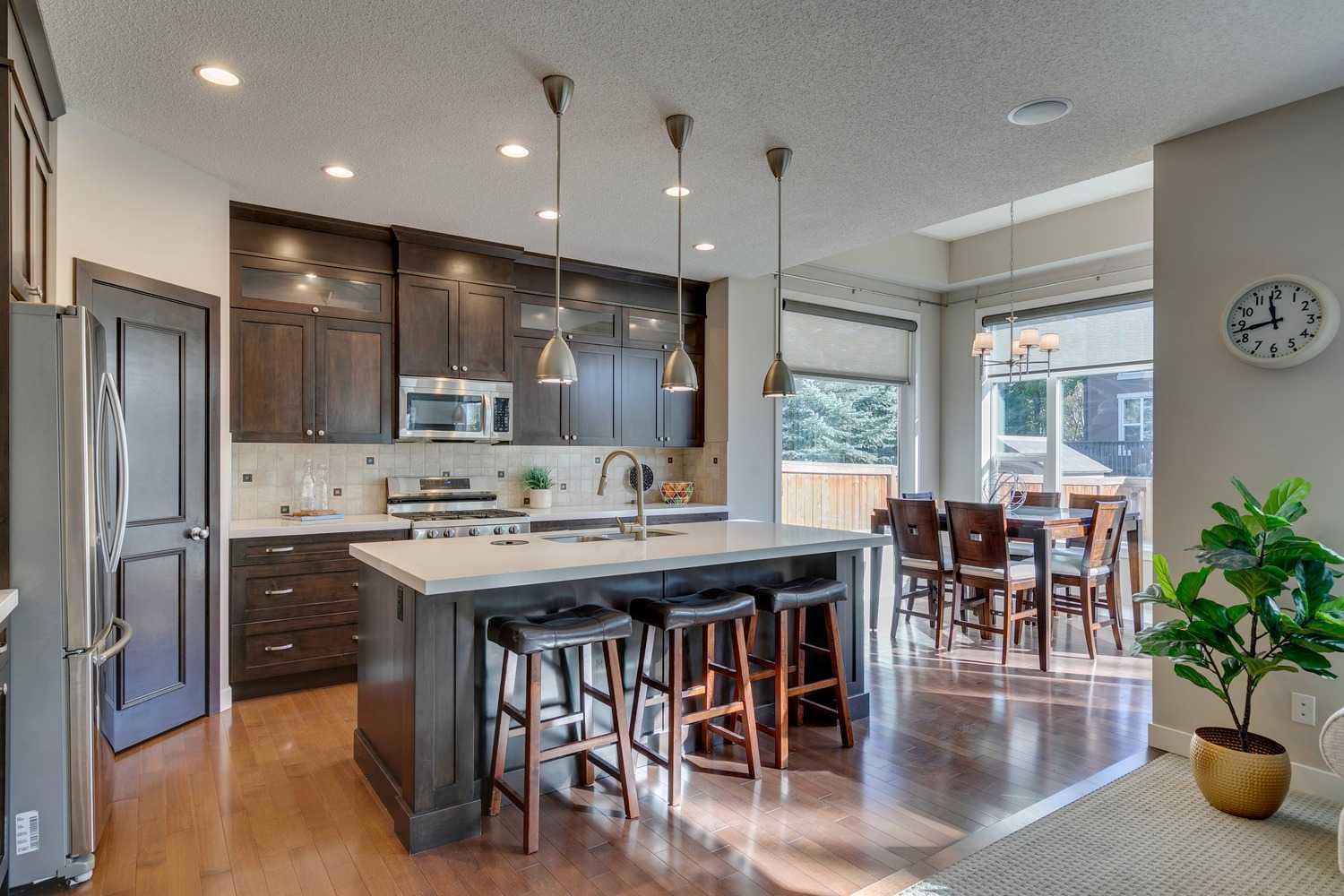 9 Cranarch Way SE, Calgary, AB T3M 0S7