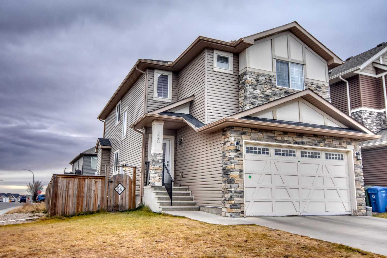 320 Nolancrest Cir NW, Calgary, AB T3R 0T8