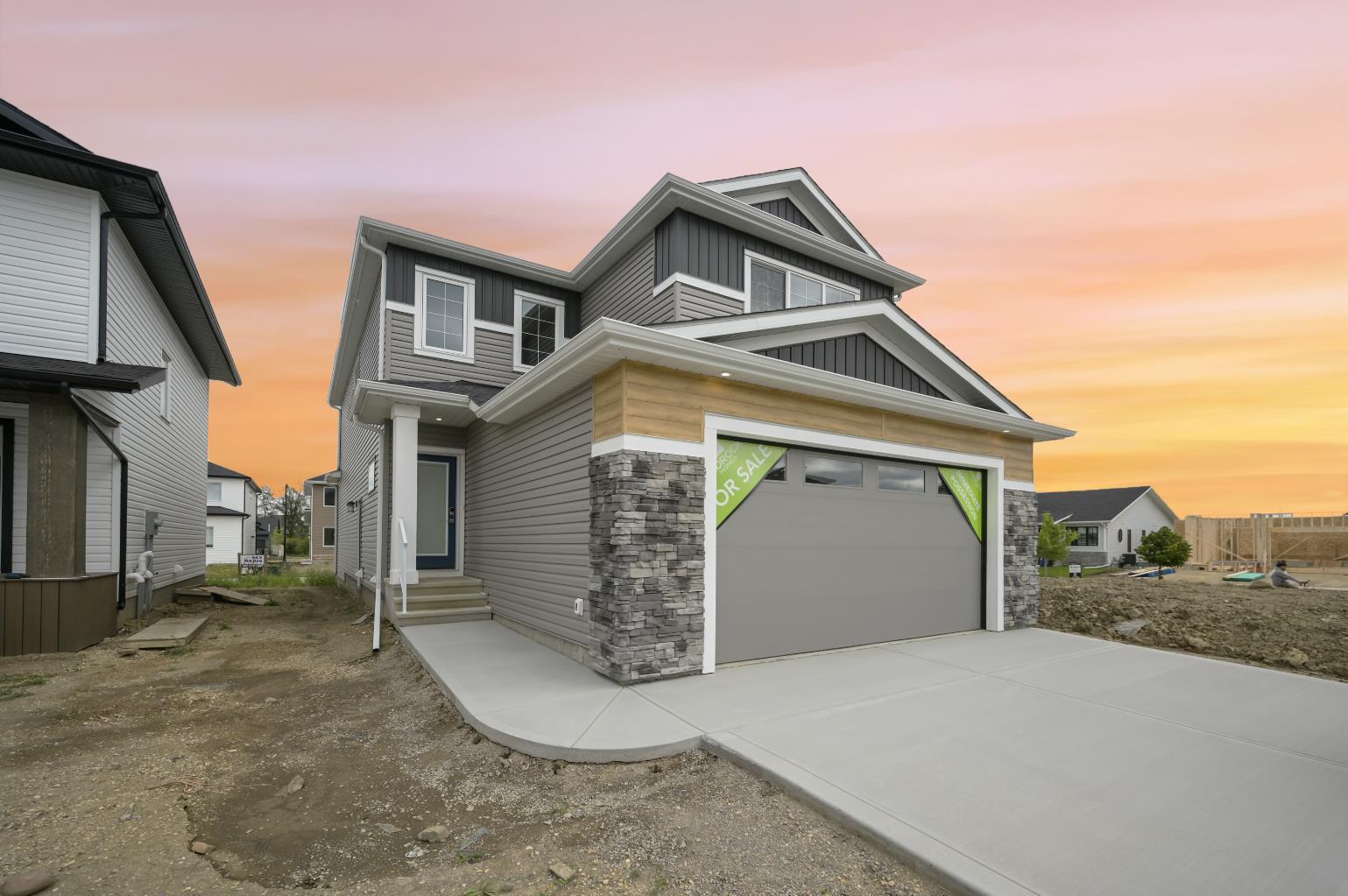 45 Emmett Cres, Red Deer, AB T4P 3G8