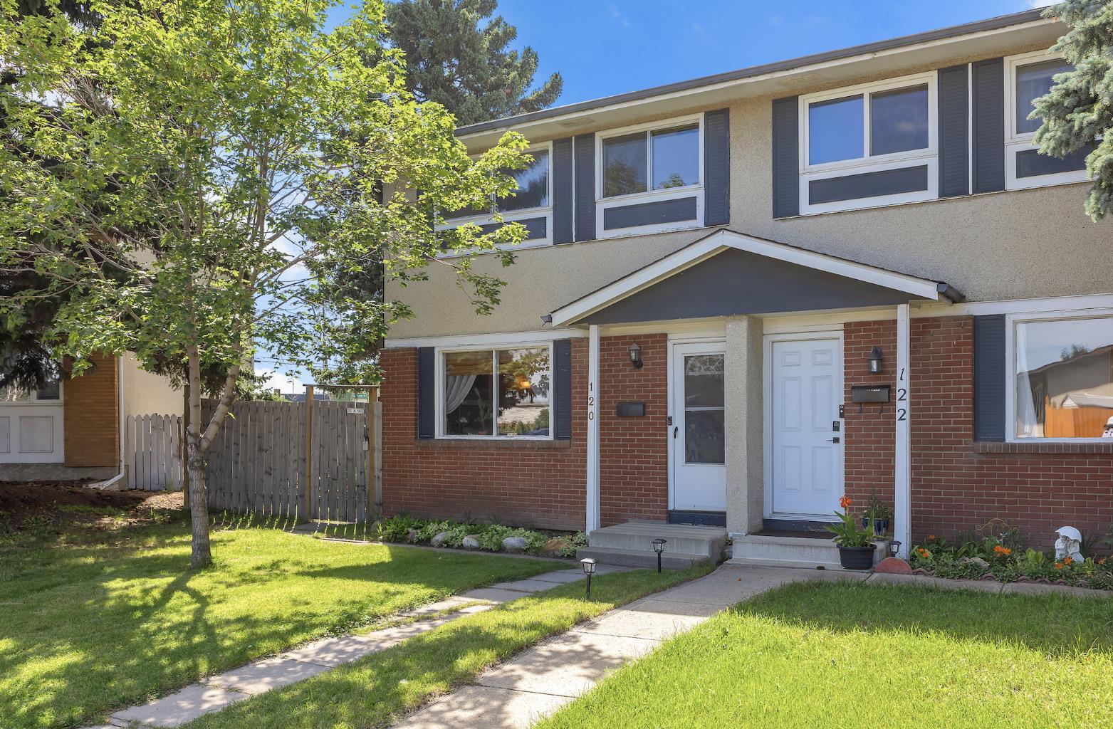120 Pennsburg Way SE, Calgary, AB T2A 2J5