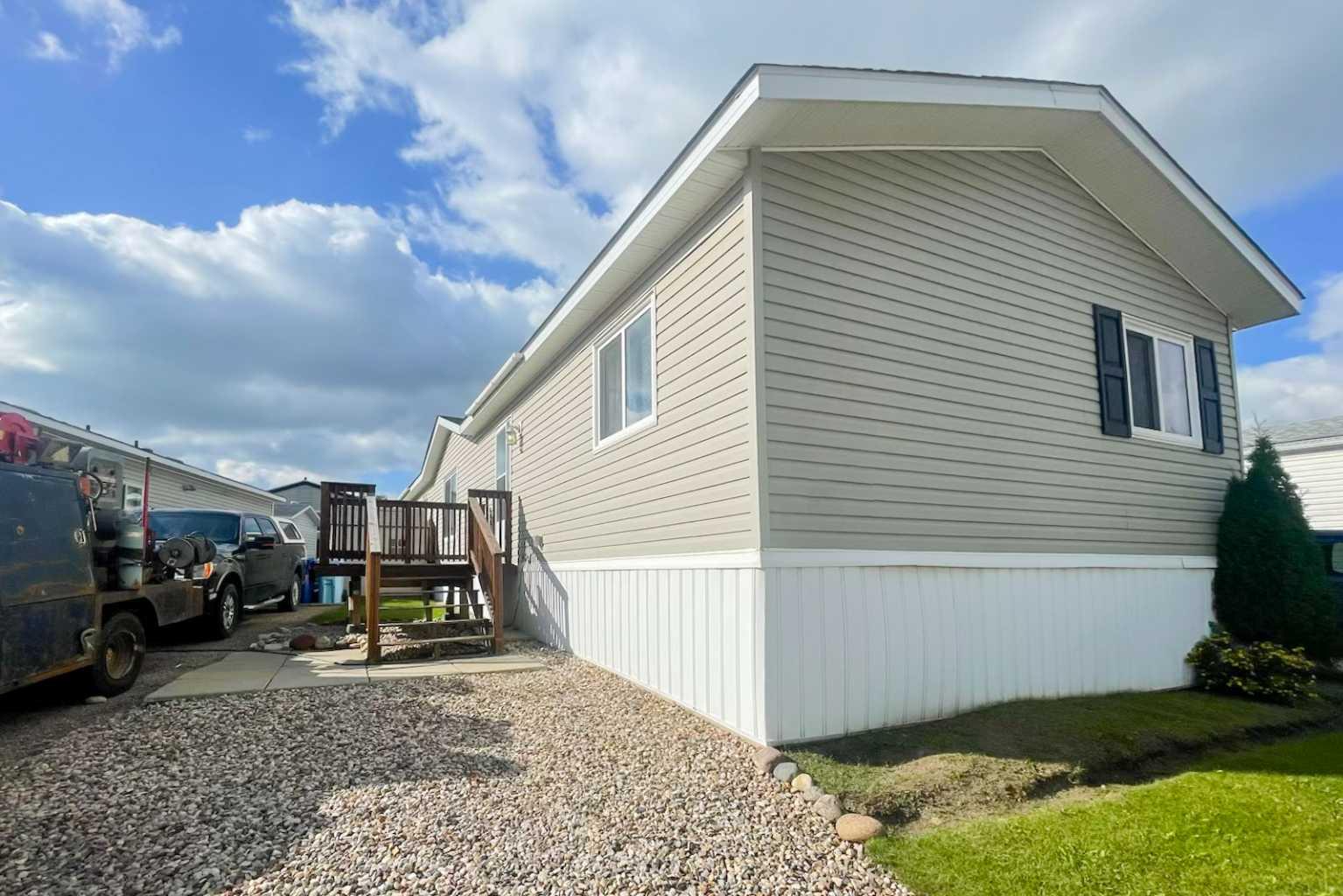 209 Gregoire Cres, Fort Mcmurray, AB T9H 2L5